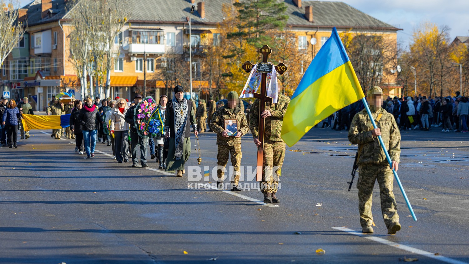 Світловодськ попрощався із захисником України Станіславом Гарбою Світловодськ попрощався із захисником України Станіславом Гарбою