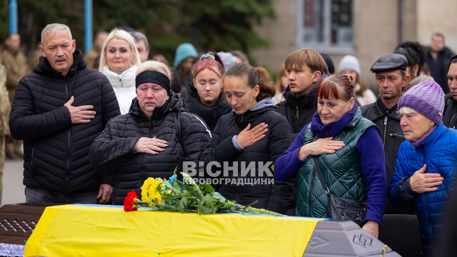 Світловодськ попрощався з полеглим захисником України Володимиром Додиваном