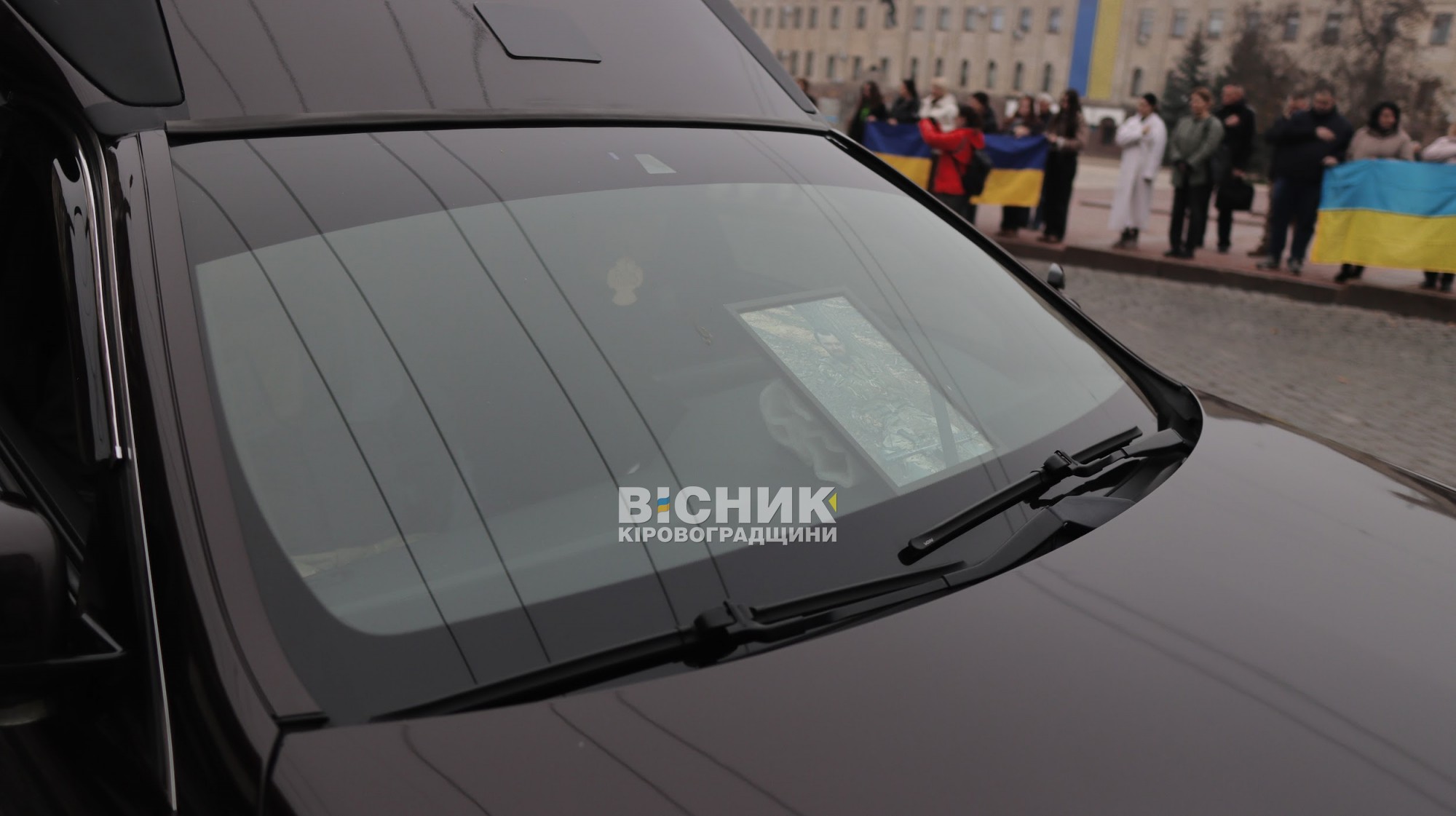 Кропивницький попрощався з трьома захисниками, які загинули в боях за Україну