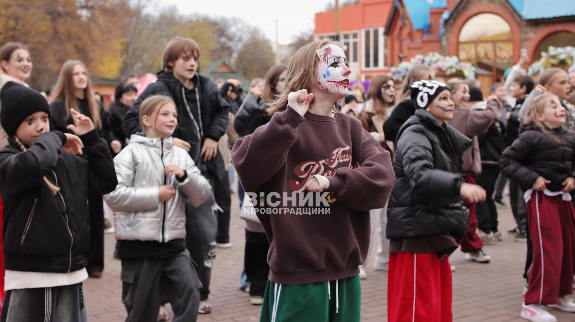 Хелловін у Дендропарку: осіння казка у світлі гарбузів Хелловін у Дендропарку: осіння казка у світлі гарбузів