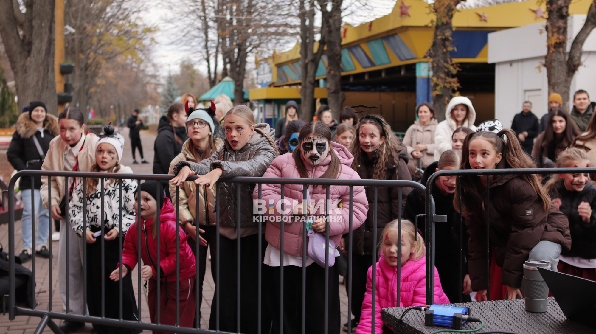 Хелловін у Дендропарку: осіння казка у світлі гарбузів Хелловін у Дендропарку: осіння казка у світлі гарбузів