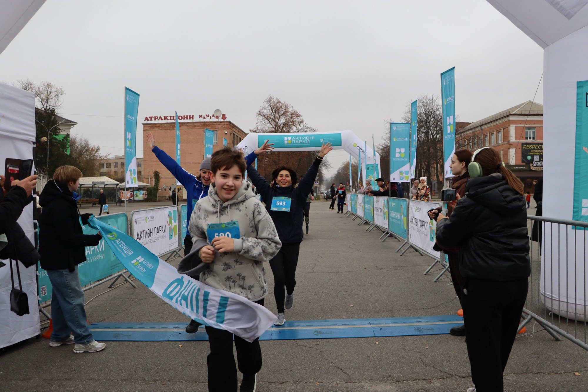 В Олександрії майже 600 учасників долучилися до забігу «Активні парки» В Олександрії майже 600 учасників долучилися до забігу «Активні парки»