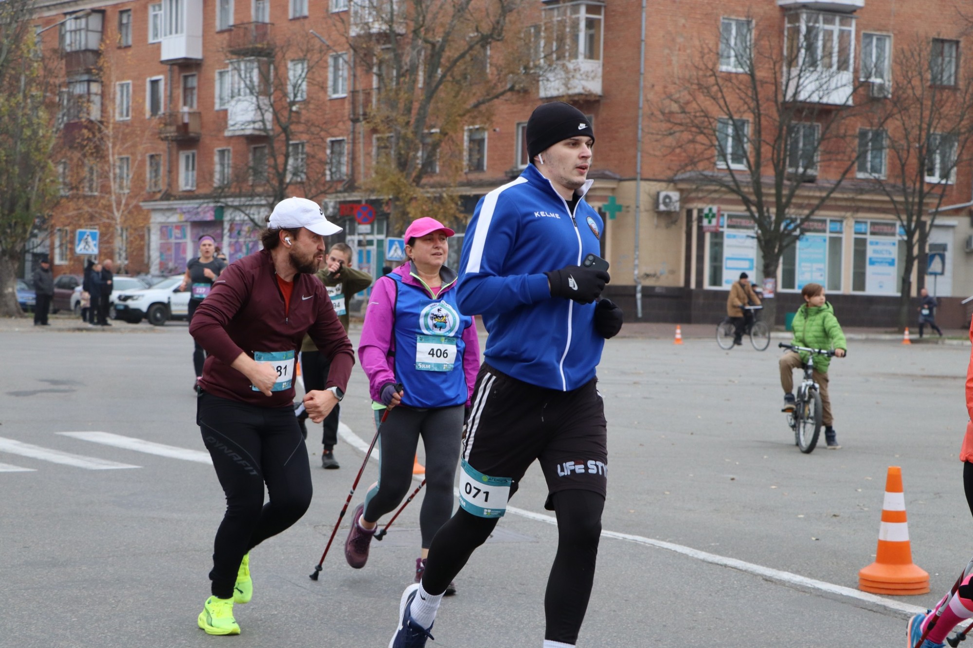 В Олександрії майже 600 учасників долучилися до забігу «Активні парки» В Олександрії майже 600 учасників долучилися до забігу «Активні парки»