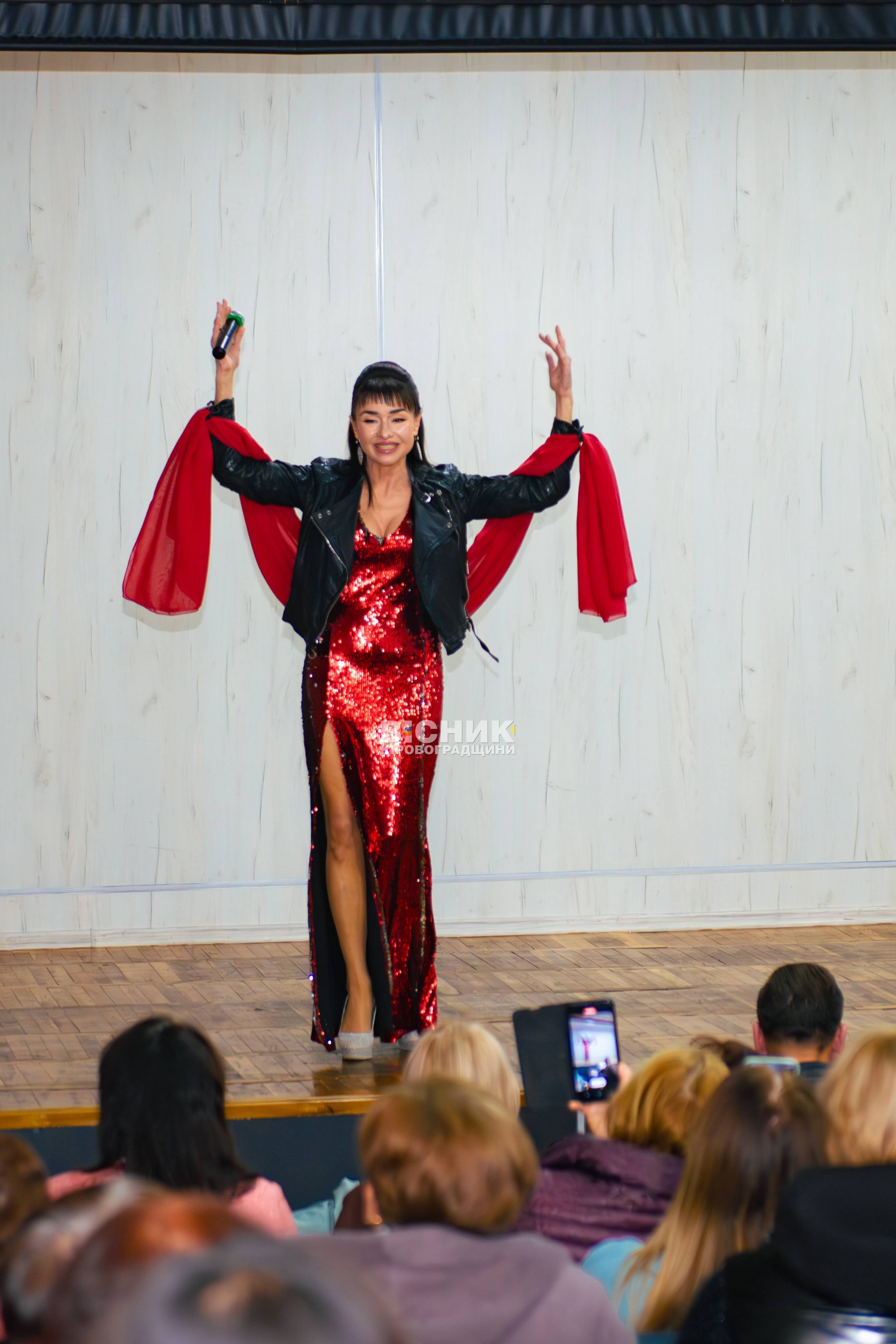 У Кропивницькому відбувся благодійний концерт Олега Сербіна на підтримку захисників України