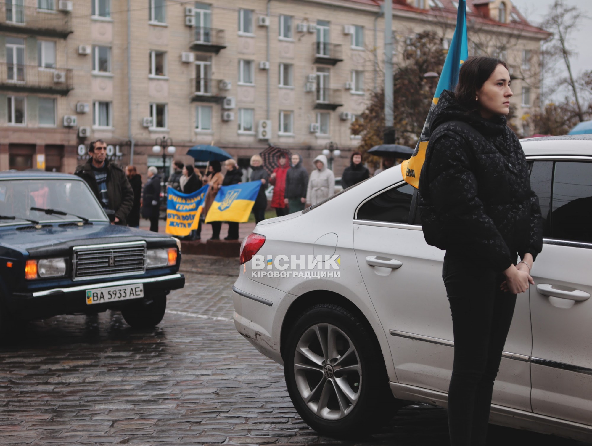 Кропивницький у тиші попрощався з двома загиблими захисниками Кропивницький у тиші попрощався з двома загиблими захисниками