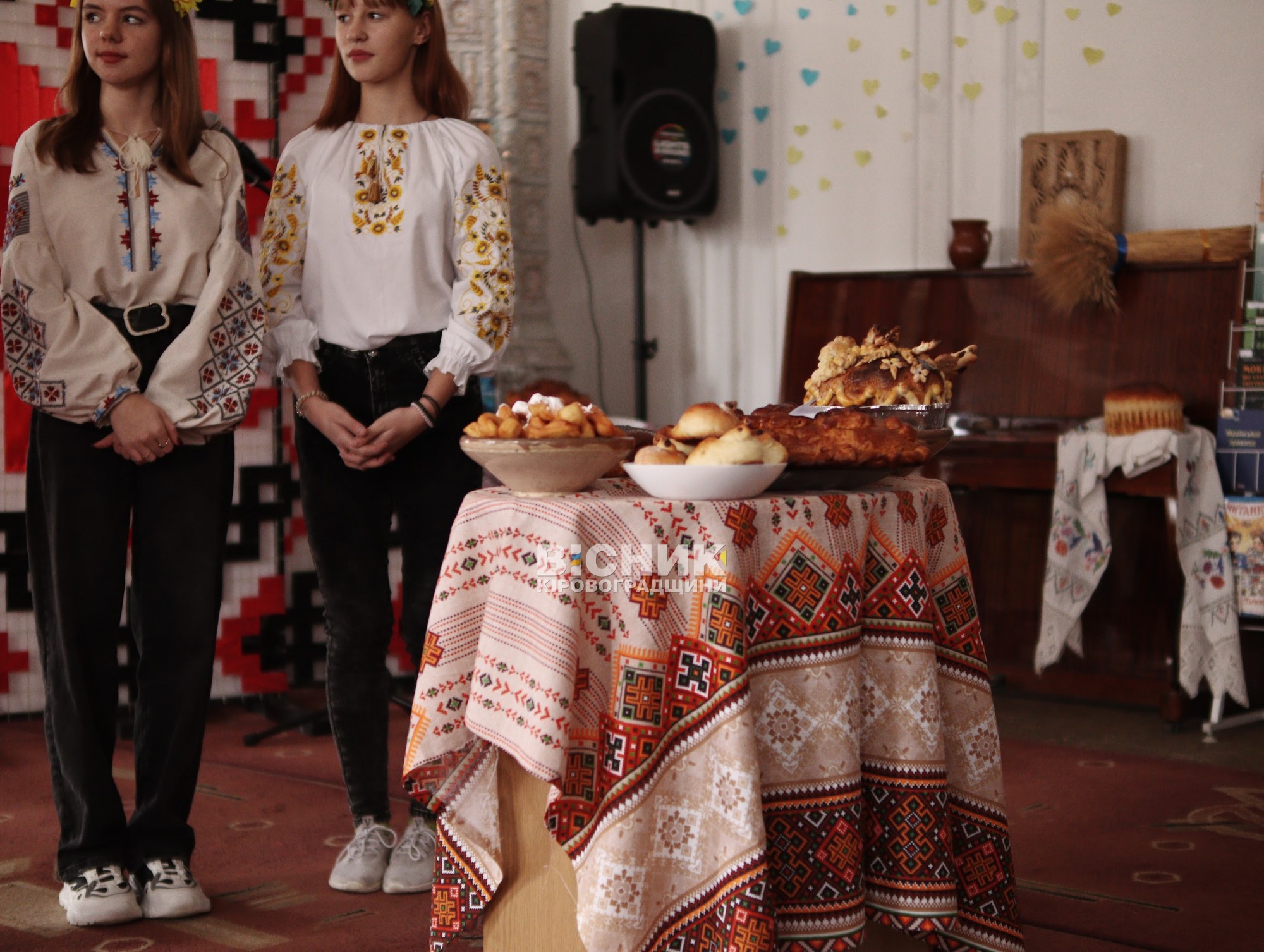 У Кропивницькому відбувся обласний фестиваль “Українська паляниця” У Кропивницькому відбувся обласний фестиваль “Українська паляниця”