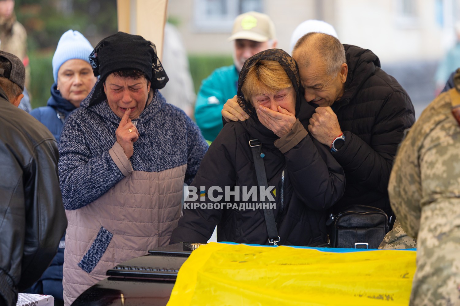 Світловодськ провів в останню путь сержанта Руслана Сороку