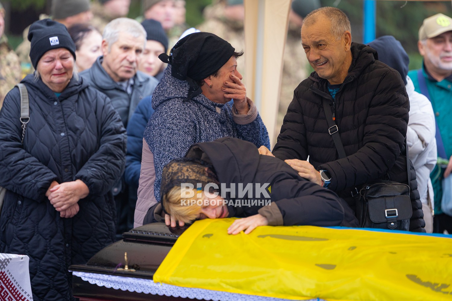 Світловодськ провів в останню путь сержанта Руслана Сороку