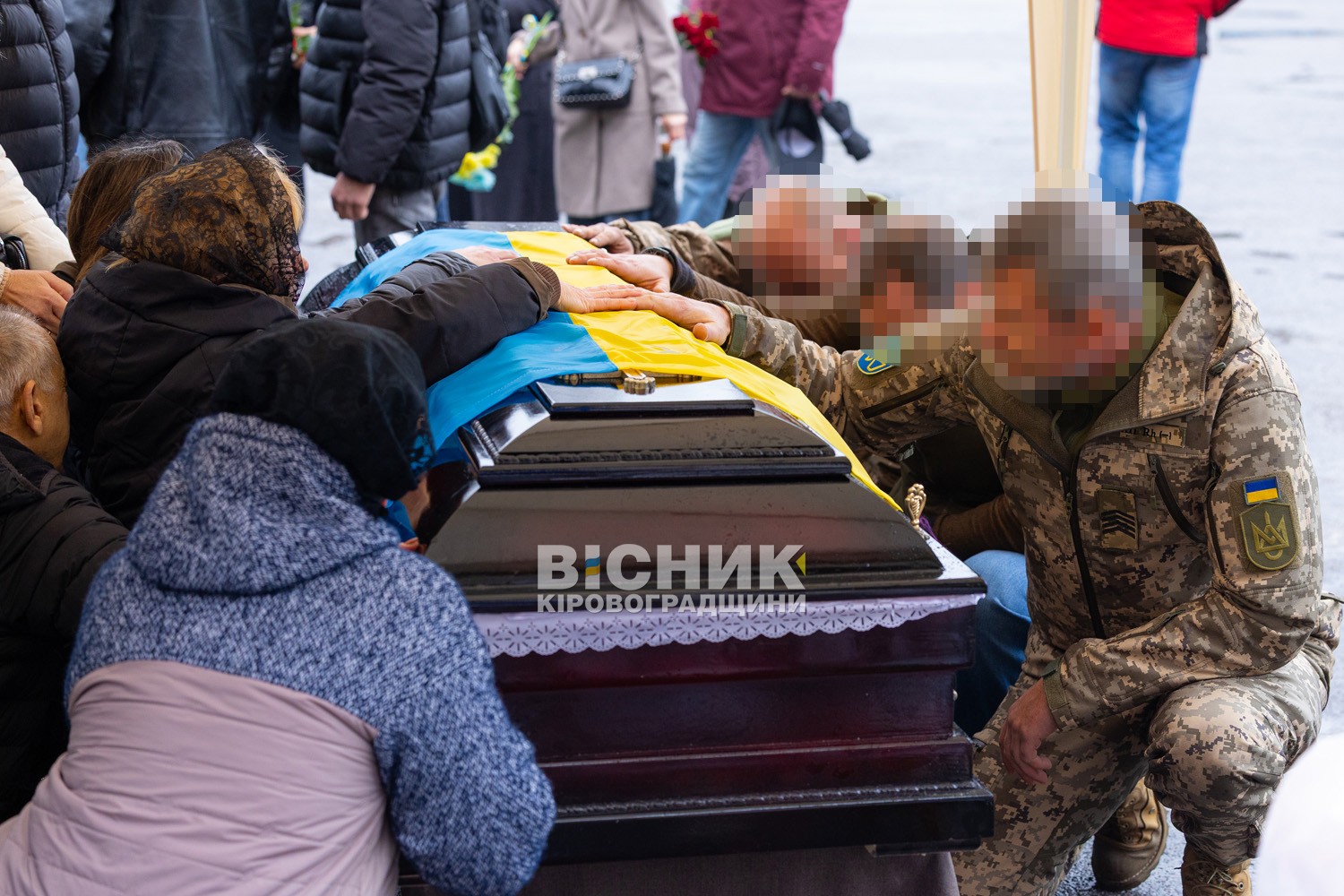 Світловодськ провів в останню путь сержанта Руслана Сороку