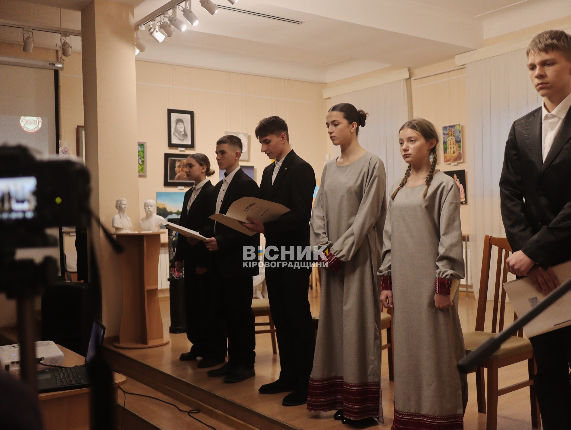 У Кропивницькому представили театралізоване дійство «Час збирати каміння» до Дня пам’яті жертв Голодоморів