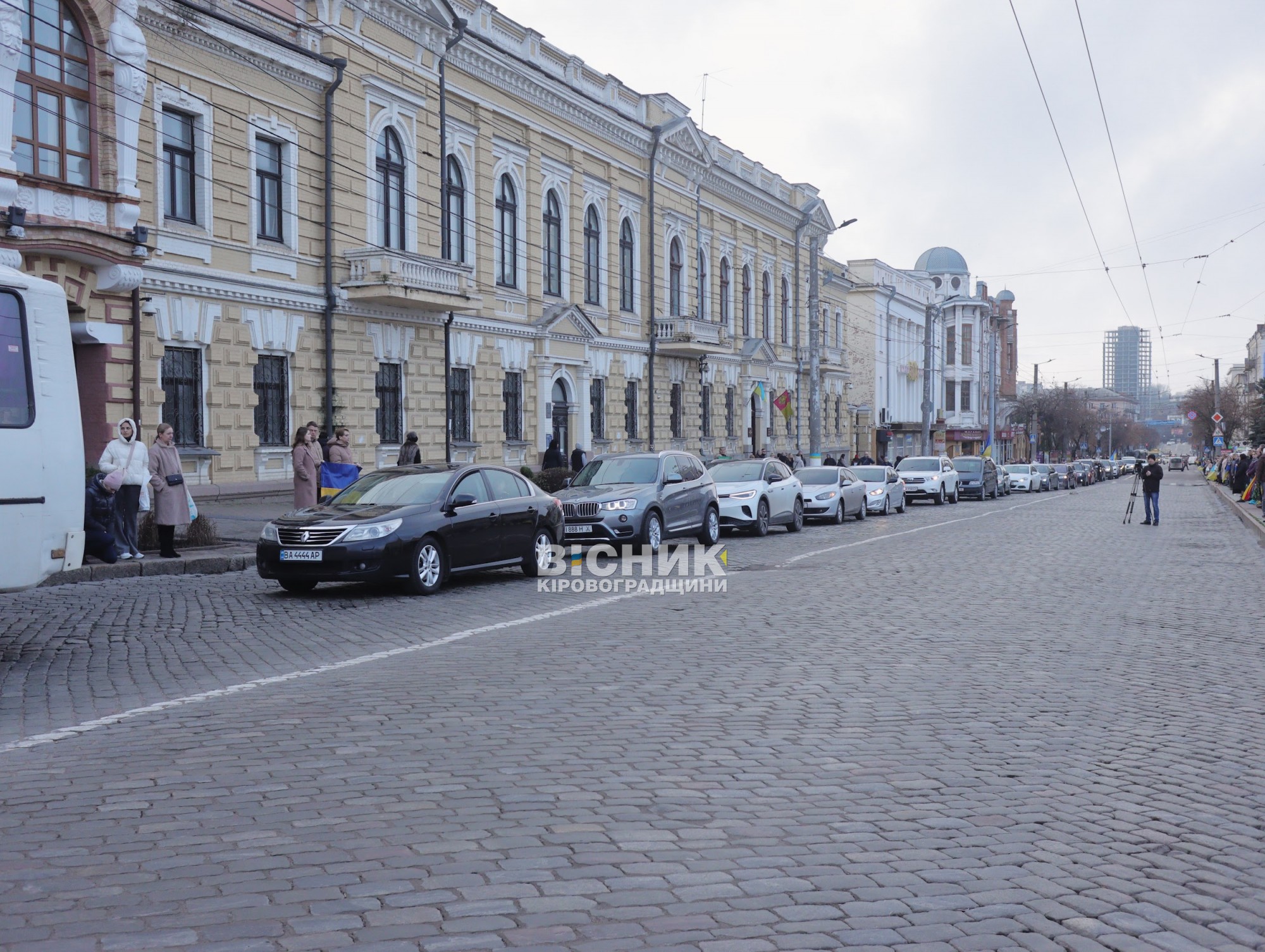 Кропивницький провів в останню путь трьох полеглих захисників