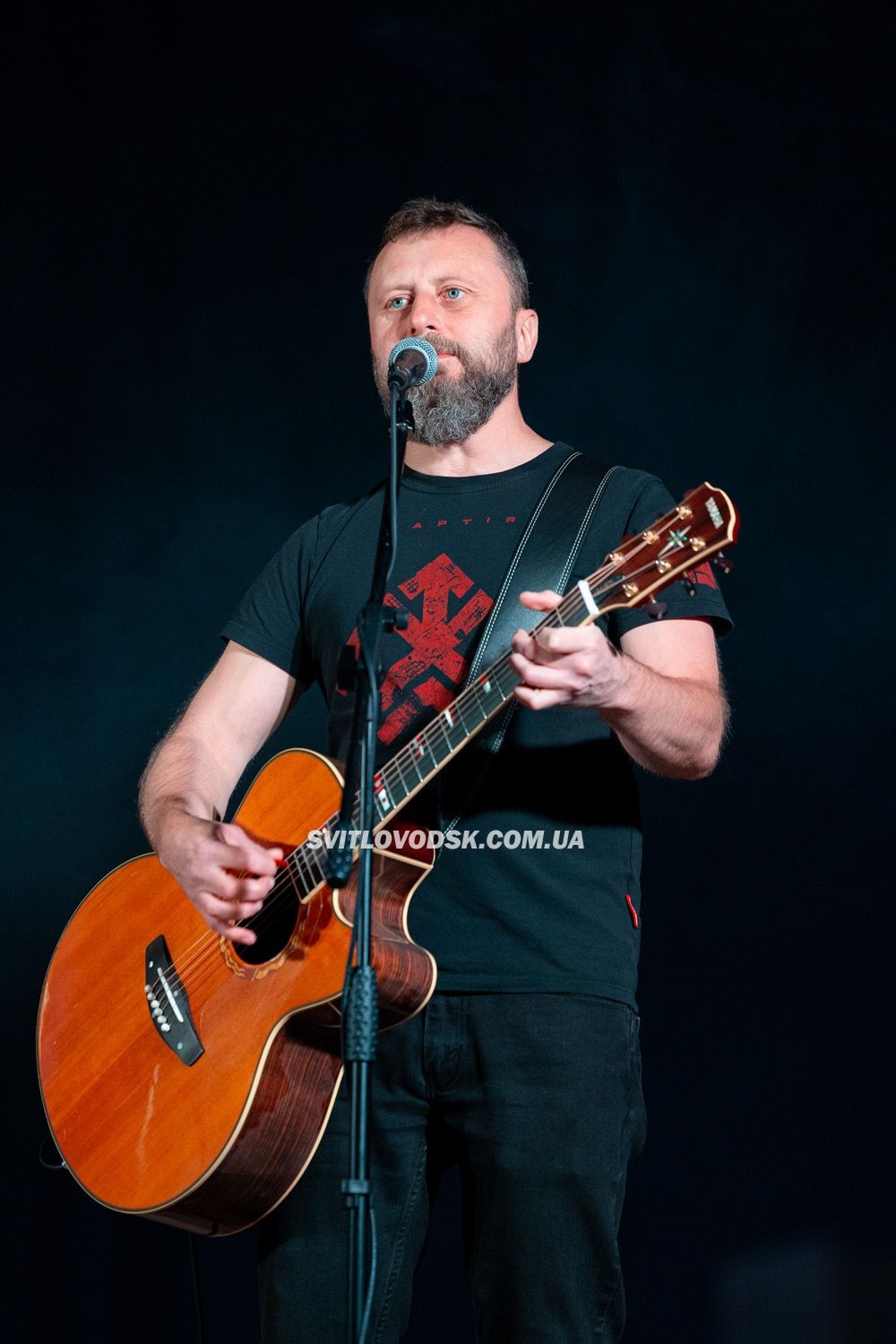 Три години патріотичної прокачки та професійне музикування: свій 436-й концерт Kozak System зіграв у Світловодську