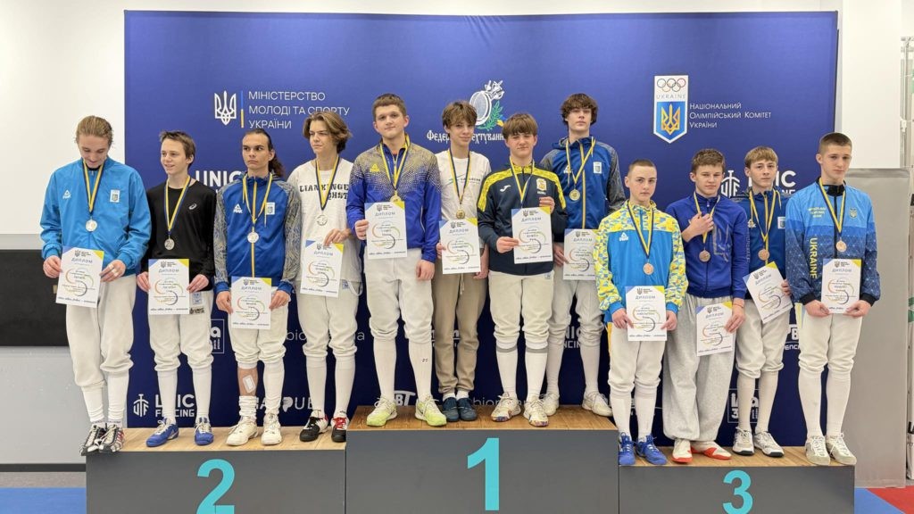 Олесандрійські шаблістки на кадетському чемпіонаті України: золото 12-річної Марії Цвєткової в індивідуальних змаганнях та бронза в командній першості Олесандрійські шаблістки на кадетському чемпіонаті України: золото 12-річної Марії Цвєткової в індивідуальних змаганнях та бронза в командній першості