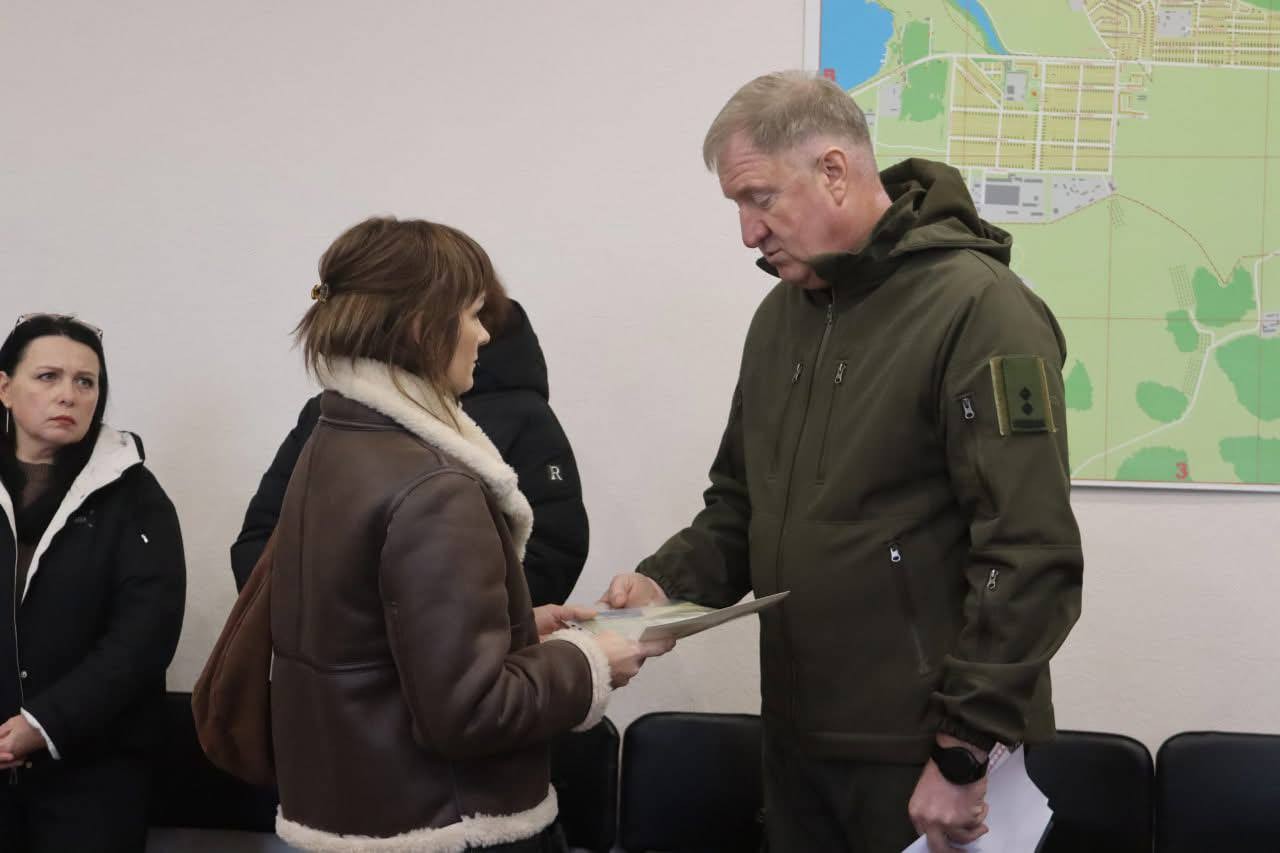 У Світловодську родинам полеглих захисників вручили державні нагороди