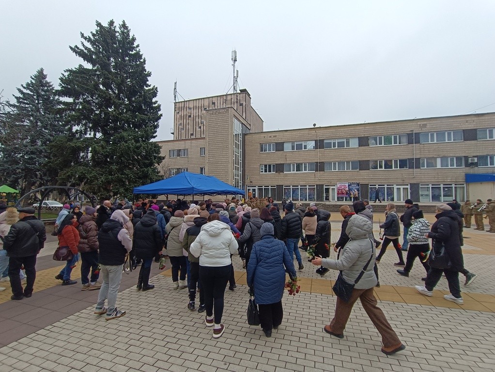 Знам’янська громада попрощалася із загиблим військовослужбовцем Русланом Антонічем Знам’янська громада попрощалася із загиблим військовослужбовцем Русланом Антонічем