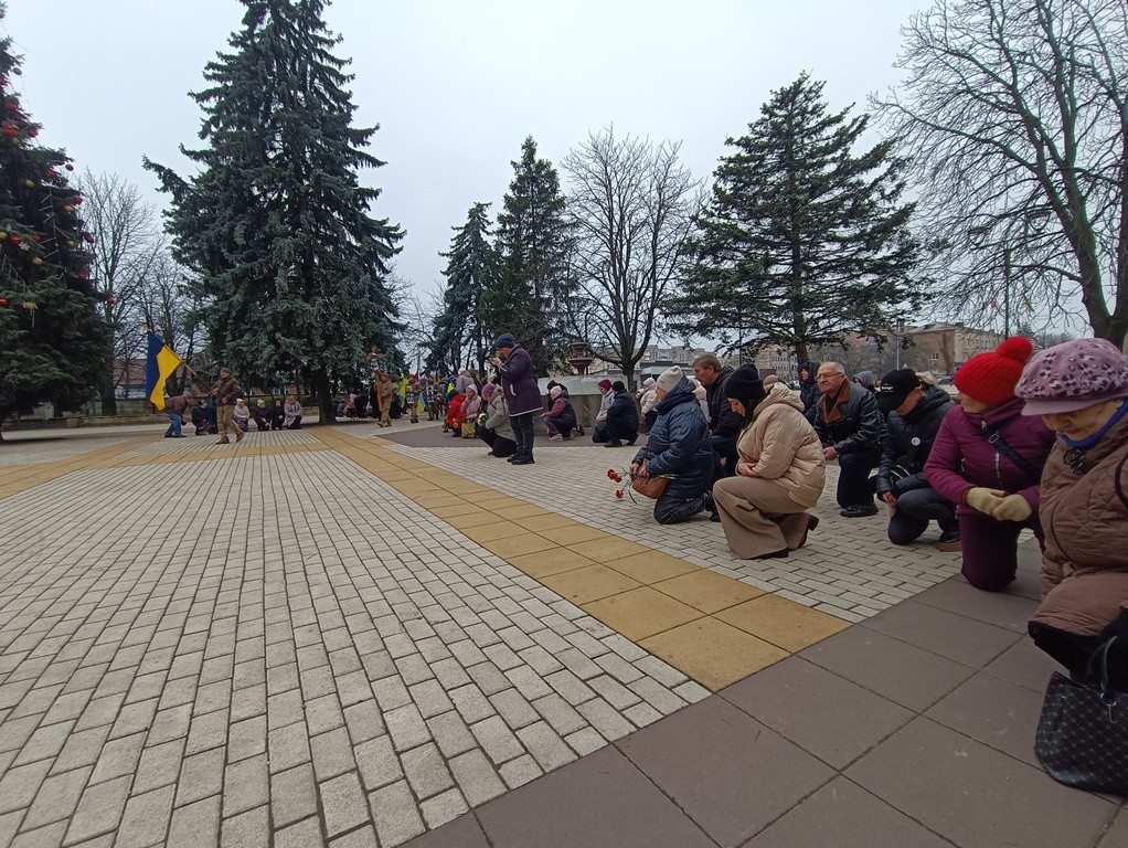 Знам’янська громада попрощалася із загиблим військовослужбовцем Русланом Антонічем Знам’янська громада попрощалася із загиблим військовослужбовцем Русланом Антонічем