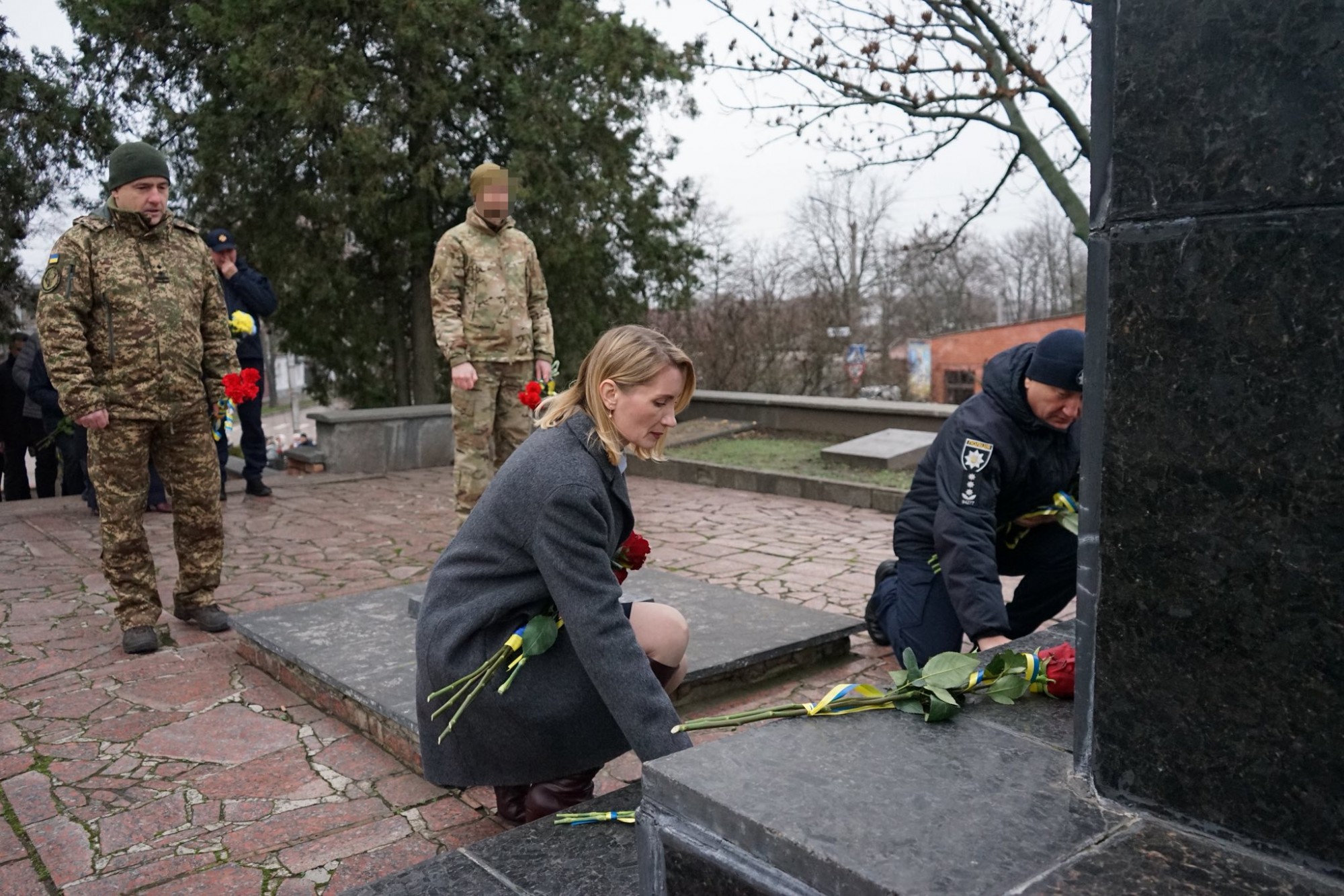 В Олександрійському районі вшанували річницю визволення від нацистських загарбників В Олександрійському районі вшанували річницю визволення від нацистських загарбників