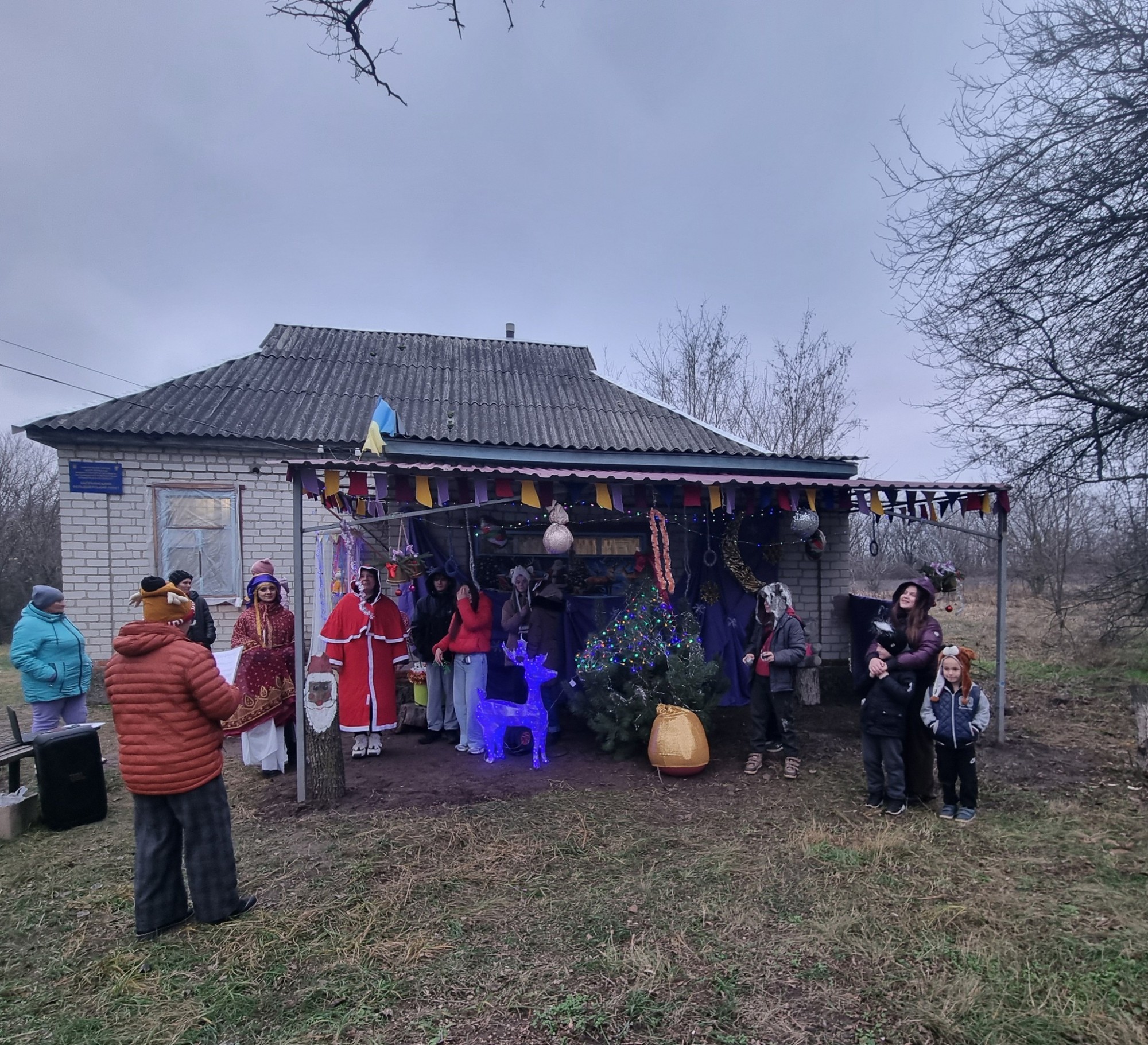 «Святий Миколай у Нагірне завітай!» — свято просто неба подарувало казку дітям