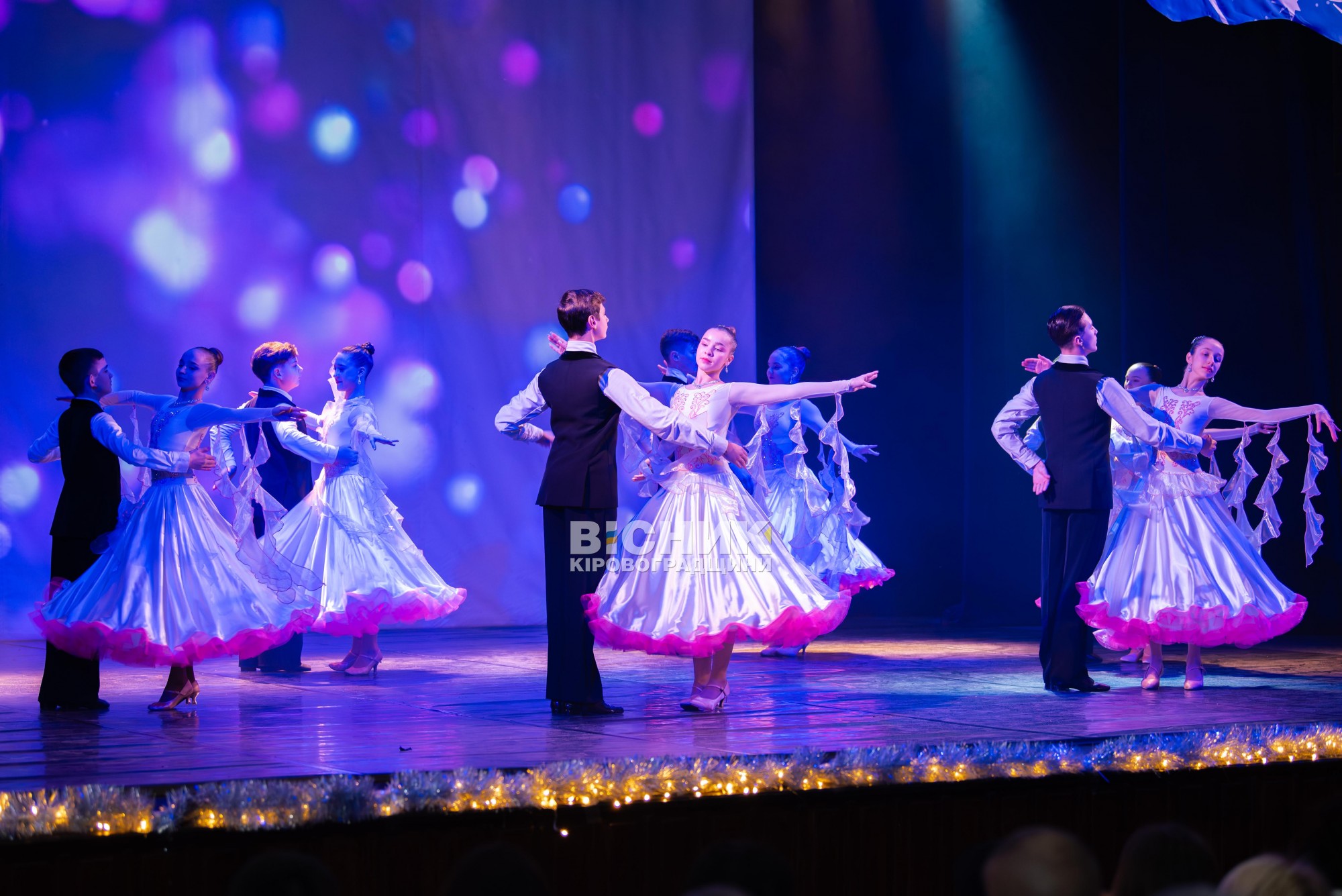 Миколай завітав до філармонії: у Кропивницькому відбувся святковий концерт для дітей Миколай завітав до філармонії: у Кропивницькому відбувся святковий концерт для дітей