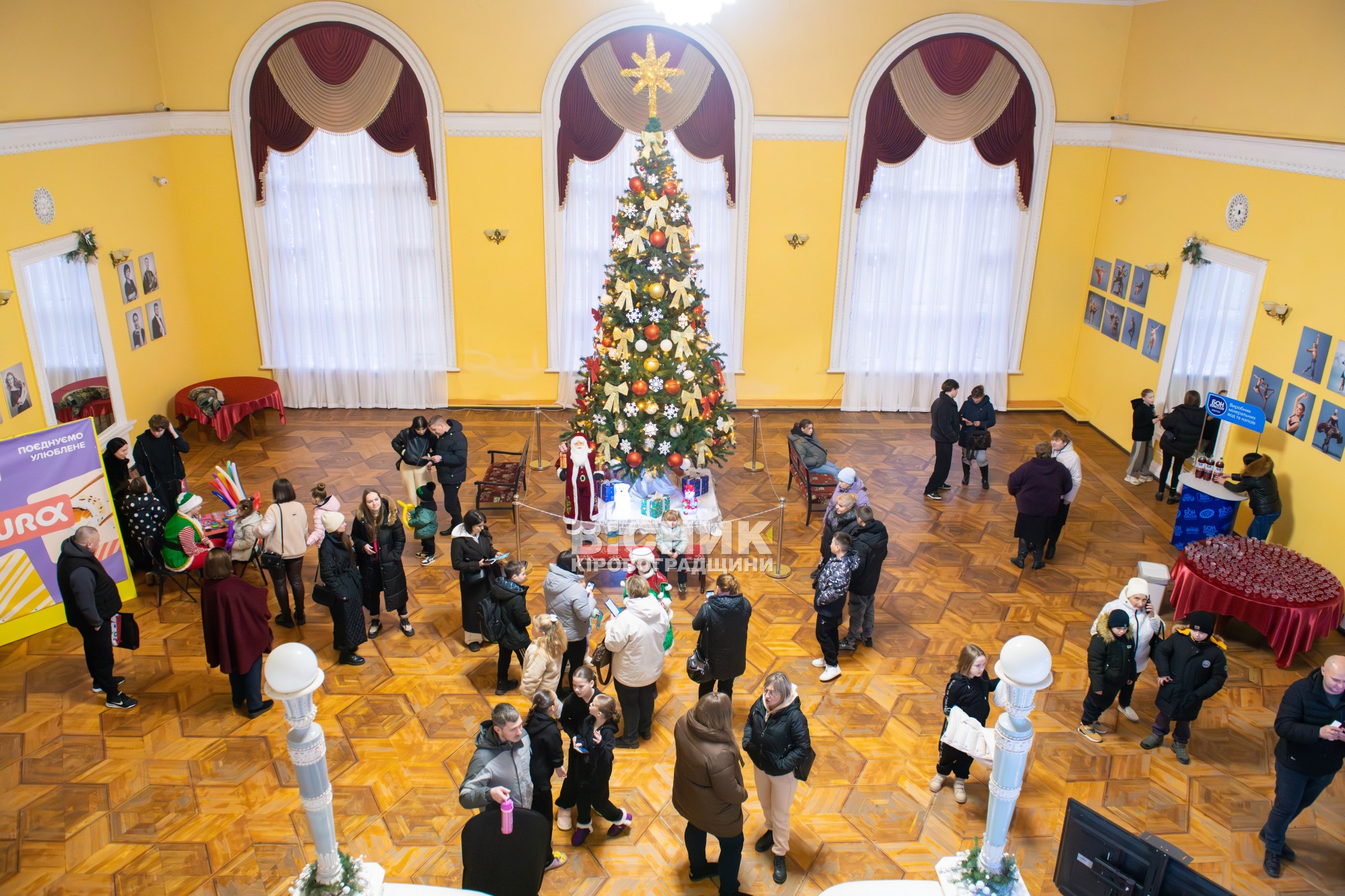 Миколай завітав до філармонії: у Кропивницькому відбувся святковий концерт для дітей Миколай завітав до філармонії: у Кропивницькому відбувся святковий концерт для дітей