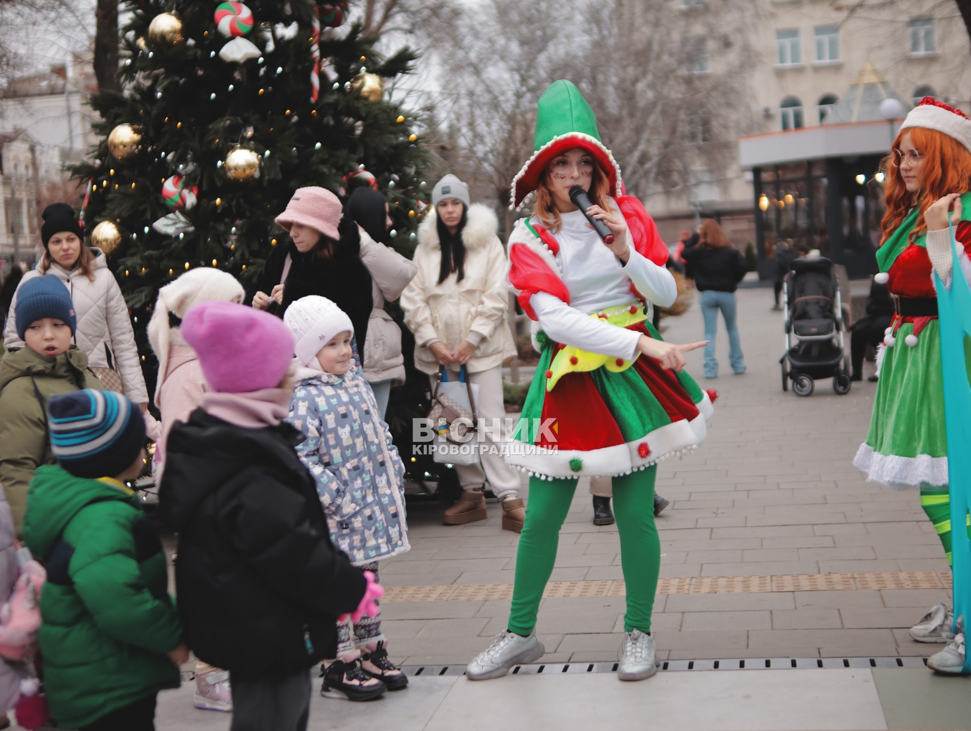 У Кропивницькому провели святкову програму для дітей до Дня Святого Миколая У Кропивницькому провели святкову програму для дітей до Дня Святого Миколая