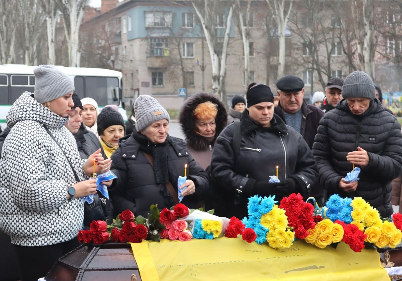 Світловодськ попрощався із загиблим захисником Михайлом Плахотним Світловодськ попрощався із загиблим захисником Михайлом Плахотним