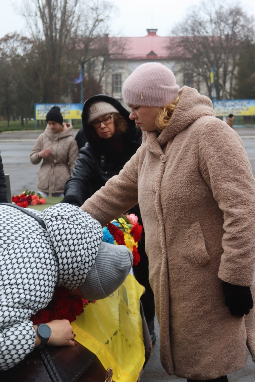 Світловодськ попрощався із загиблим захисником Михайлом Плахотним Світловодськ попрощався із загиблим захисником Михайлом Плахотним
