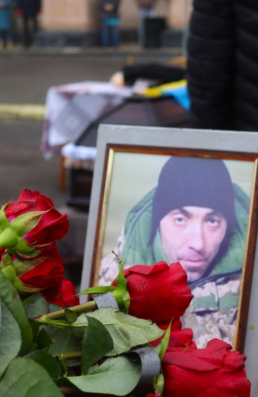 Світловодськ попрощався із загиблим захисником Михайлом Плахотним Світловодськ попрощався із загиблим захисником Михайлом Плахотним