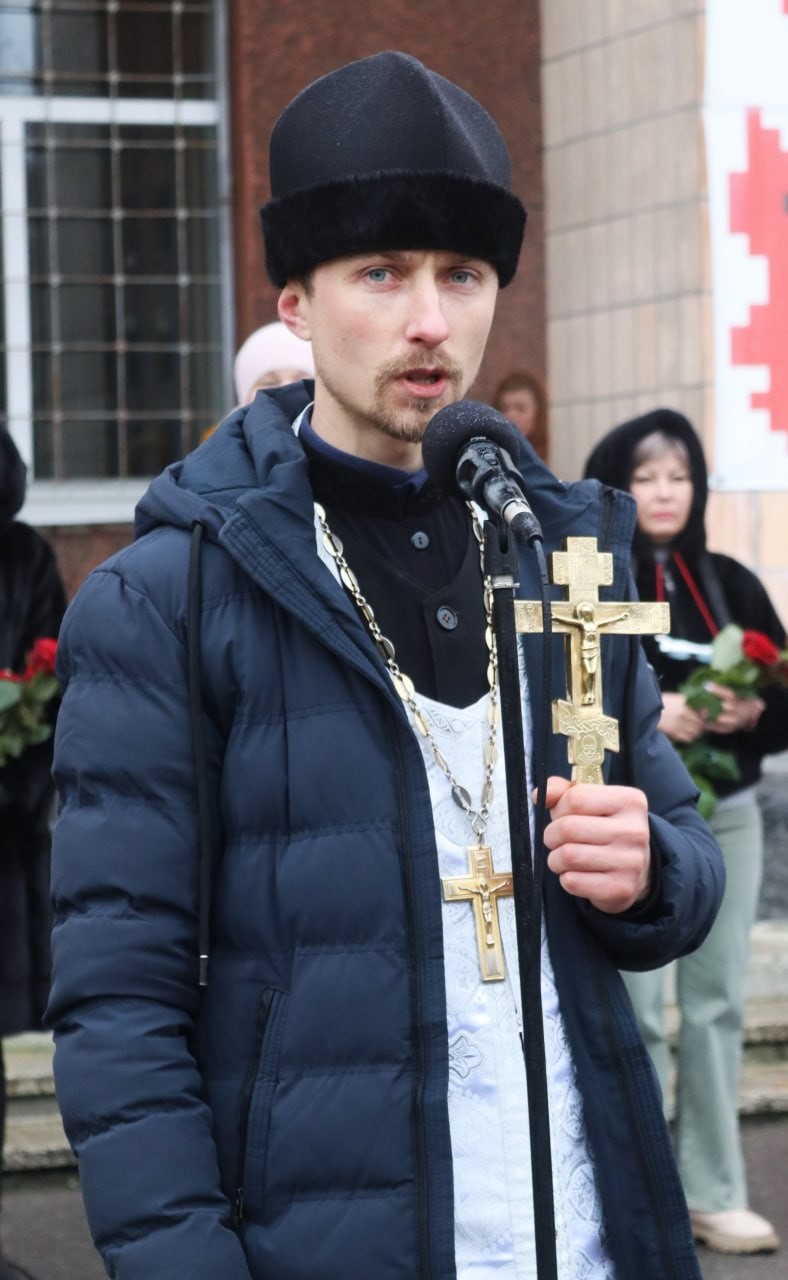 Світловодськ попрощався із загиблим захисником Михайлом Плахотним Світловодськ попрощався із загиблим захисником Михайлом Плахотним