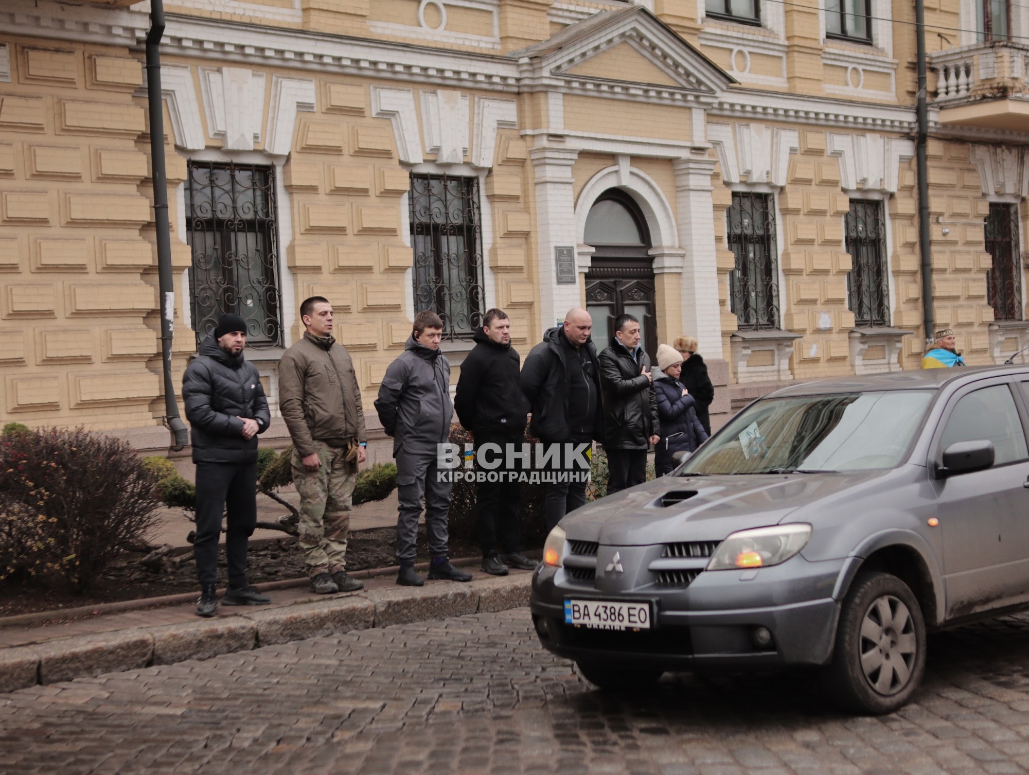 У Кропивницькому попрощалися з чотирма полеглими військовими У Кропивницькому попрощалися з чотирма полеглими військовими