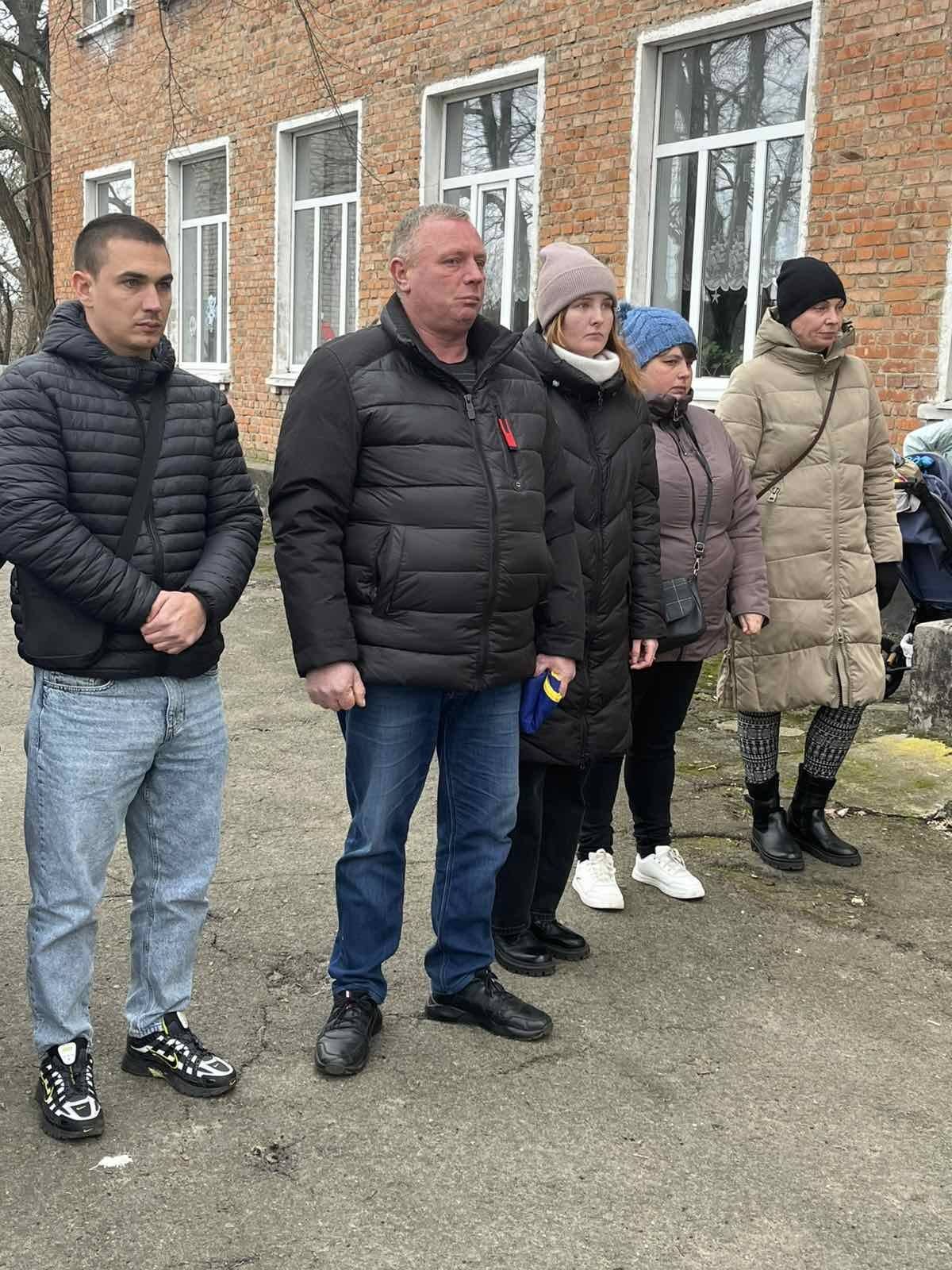 У Павлівському ліцеї відкрили меморіальну дошку на честь загиблого воїна ССО