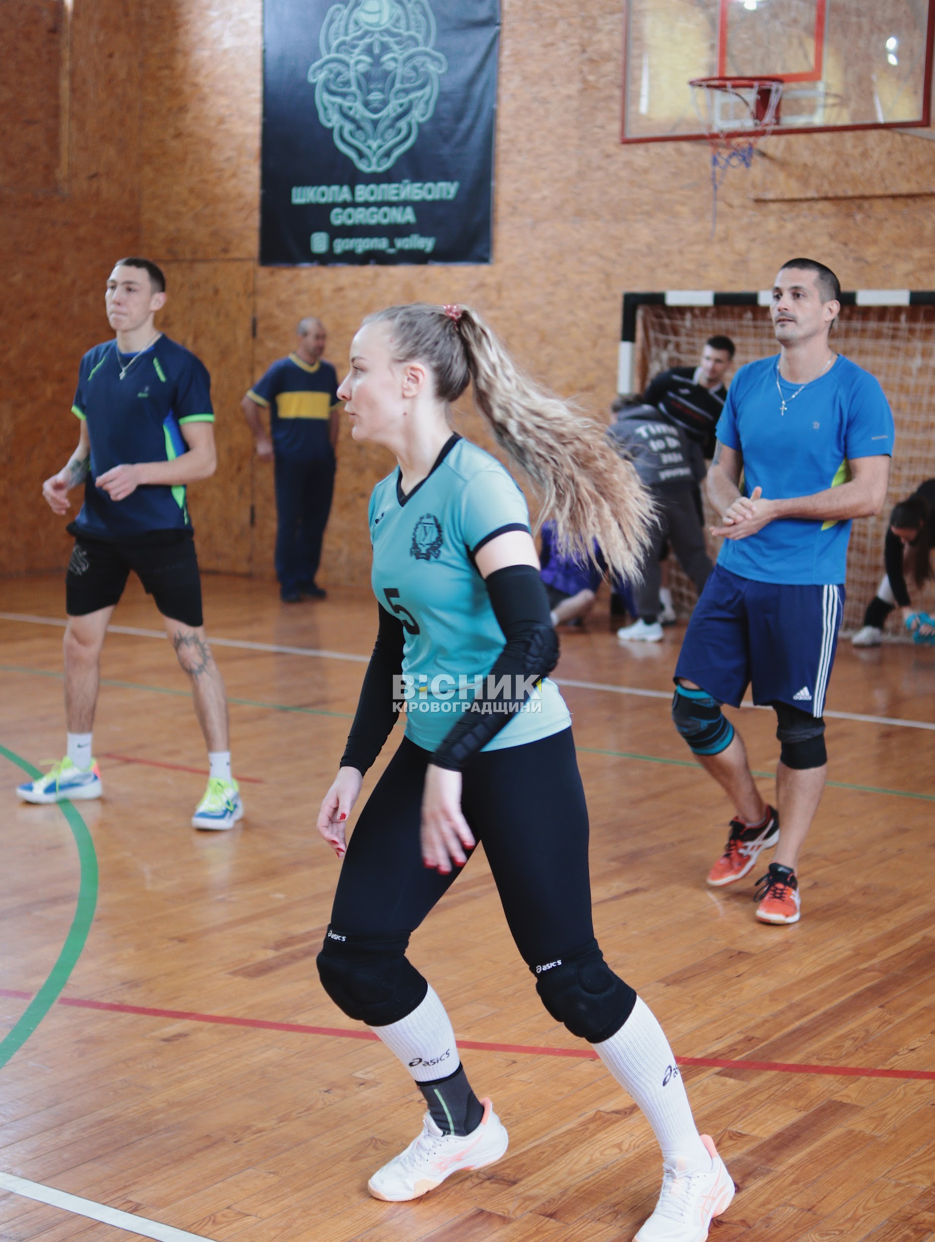 «Різдвяний турнір»: аматорський волейбольний марафон «Різдвяний турнір»: аматорський волейбольний марафон