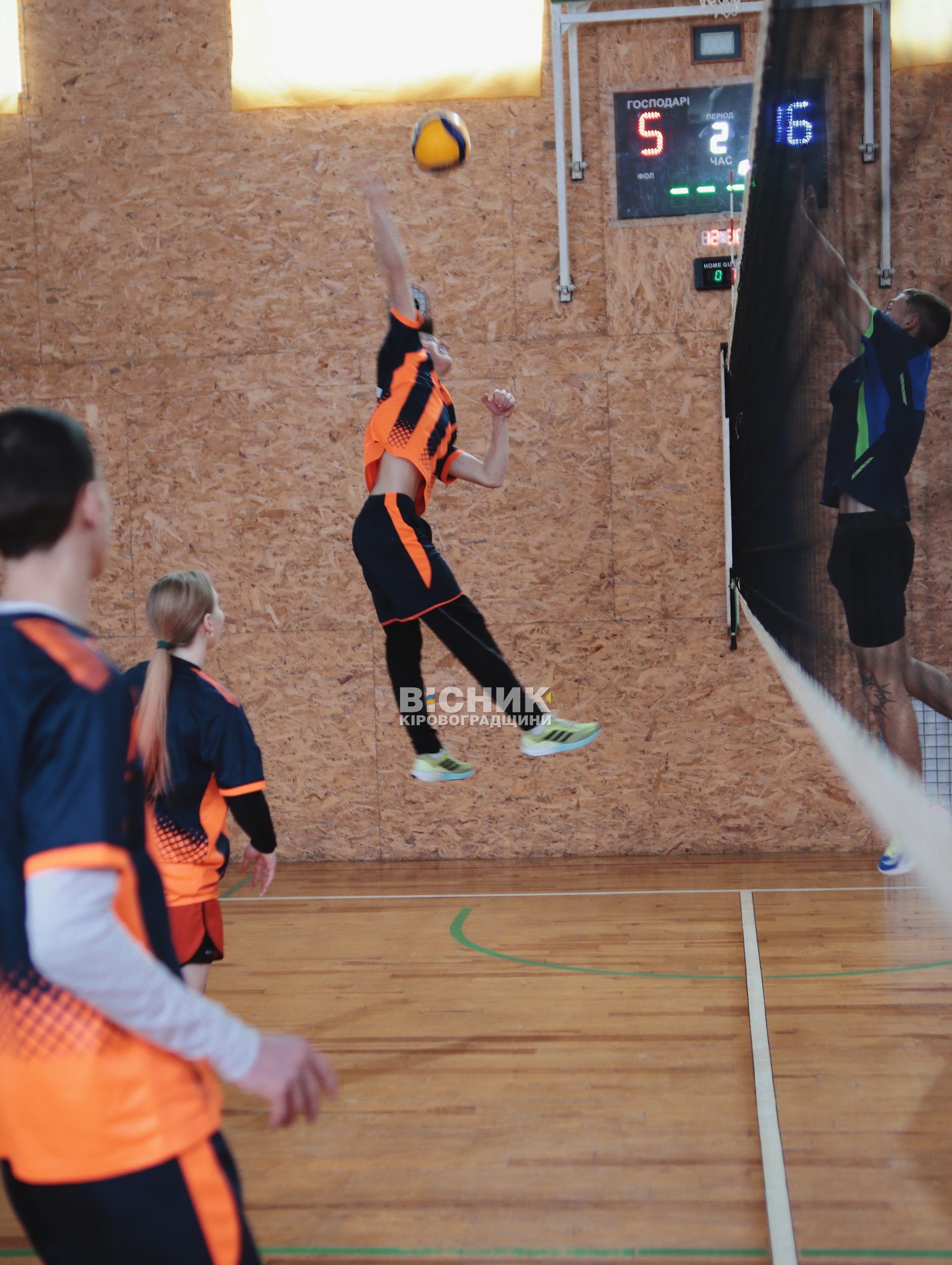 «Різдвяний турнір»: аматорський волейбольний марафон «Різдвяний турнір»: аматорський волейбольний марафон