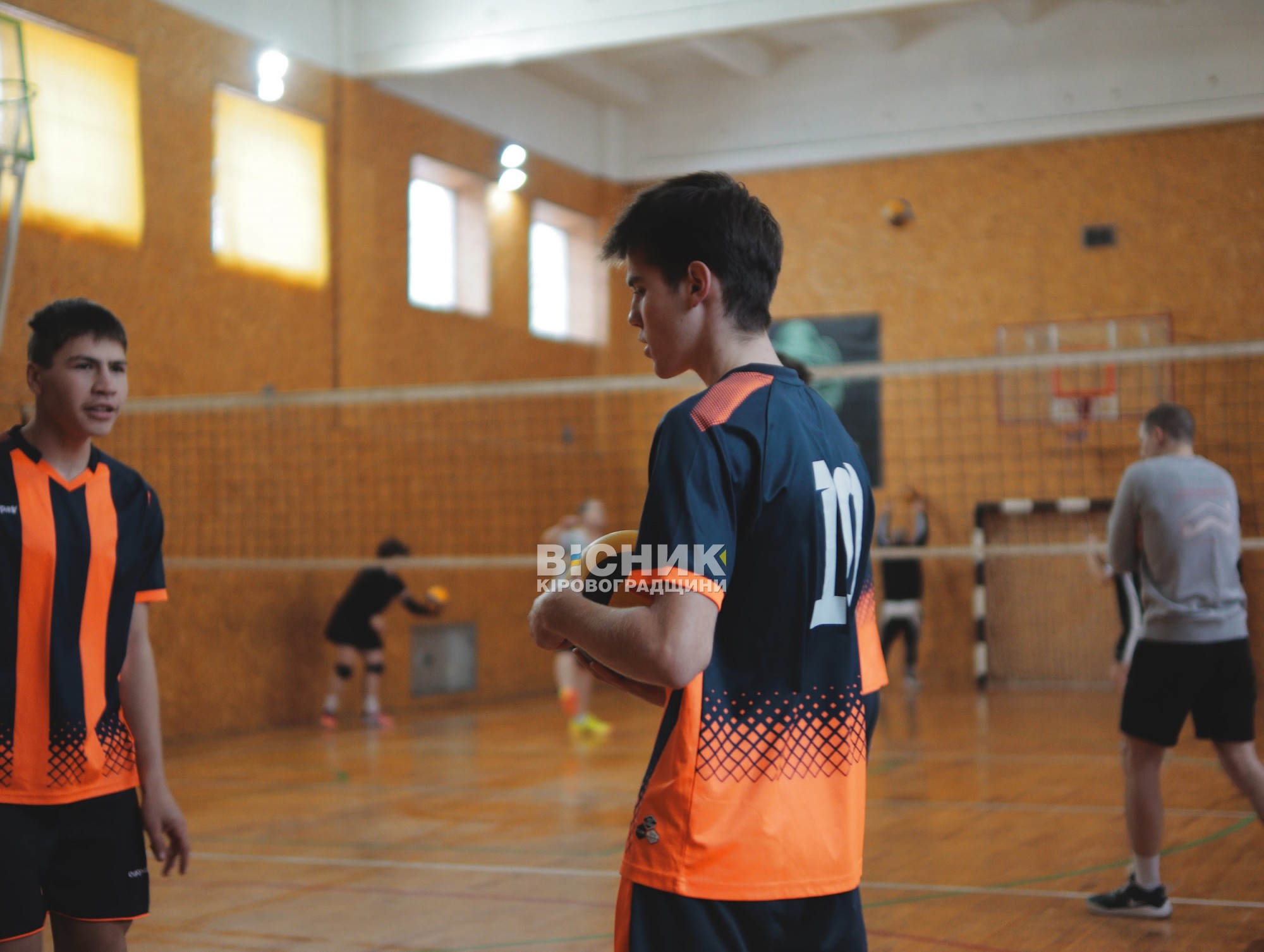 «Різдвяний турнір»: аматорський волейбольний марафон «Різдвяний турнір»: аматорський волейбольний марафон