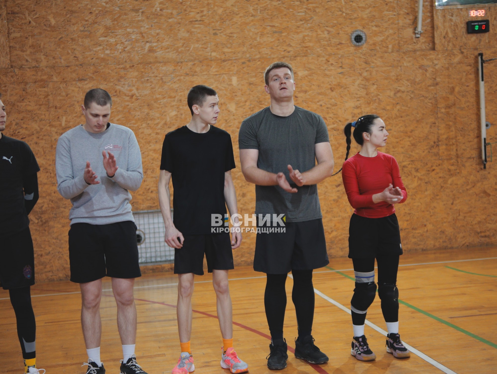 «Різдвяний турнір»: аматорський волейбольний марафон «Різдвяний турнір»: аматорський волейбольний марафон