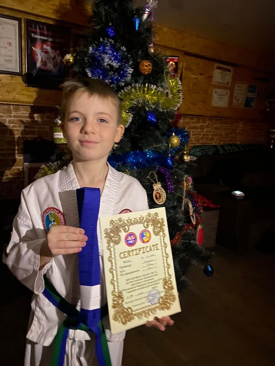 Давид Кібукевич — перший представник дитячої молоді з Кіровоградщини, удостоєний відзнаки Президента України «Майбутнє України»