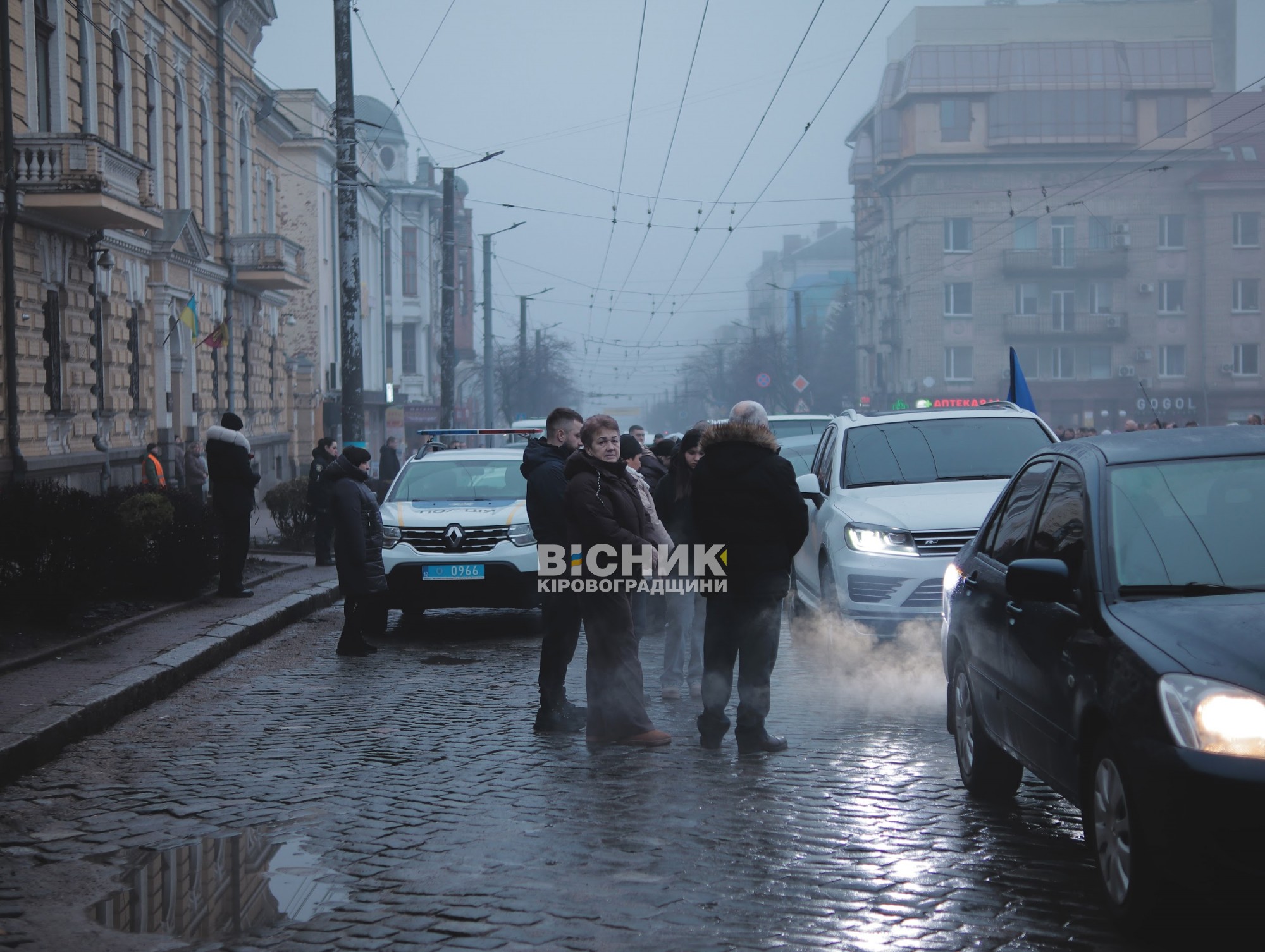 У Кропивницькому попрощалися з чотирма захисниками України У Кропивницькому попрощалися з чотирма захисниками України