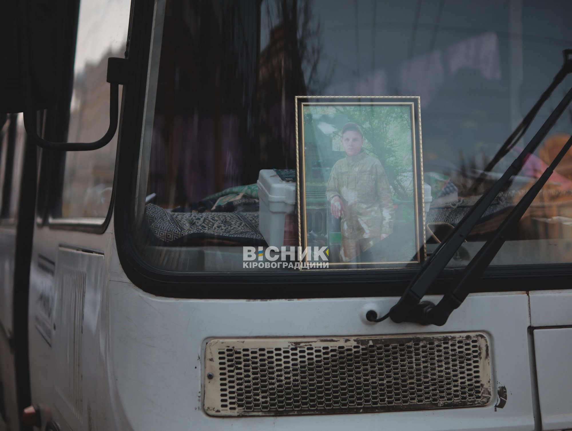 У центрі Кропивницького відбулася церемонія прощання з двома бійцями