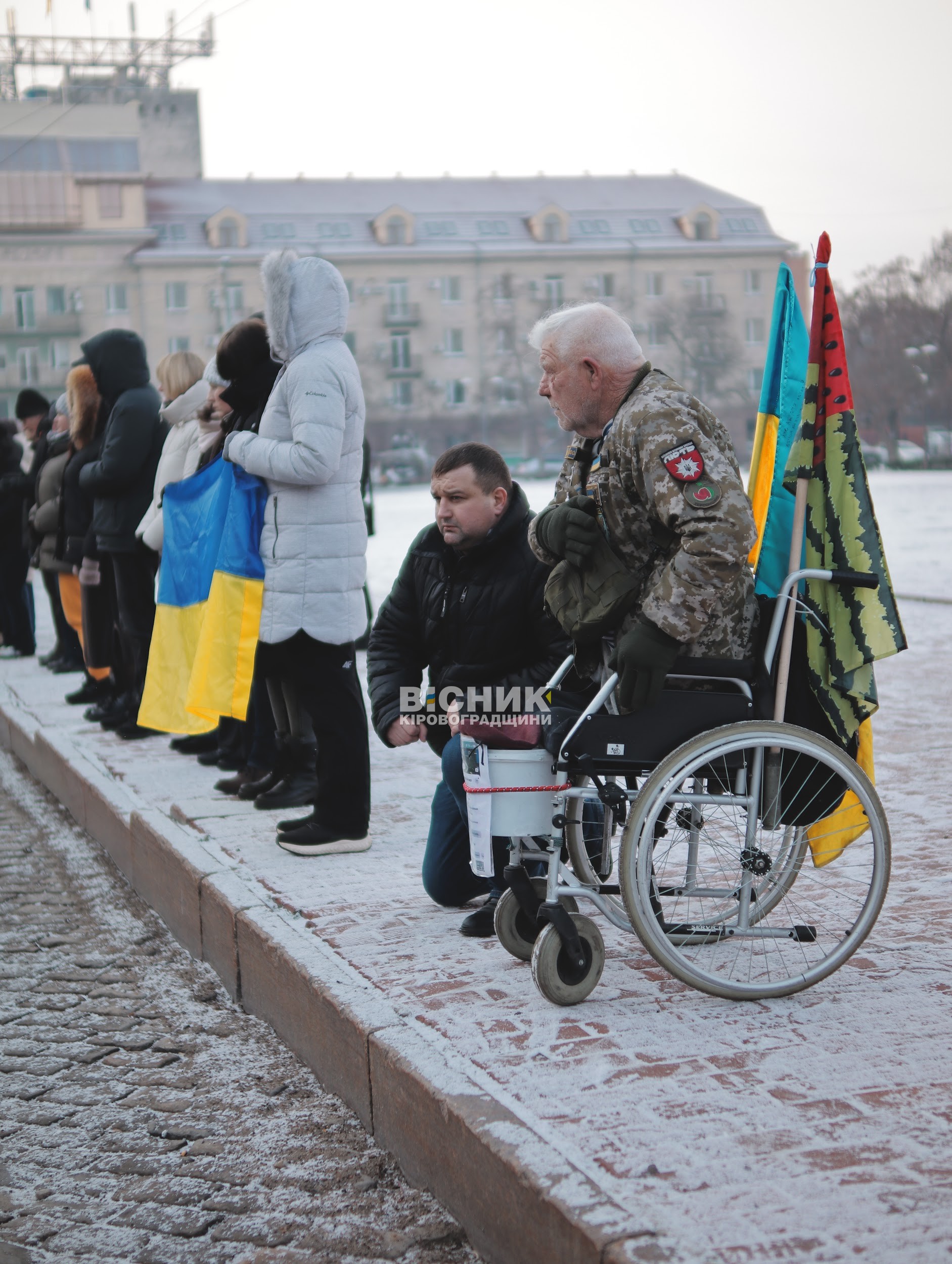 У центрі Кропивницького відбулася церемонія прощання з двома бійцями