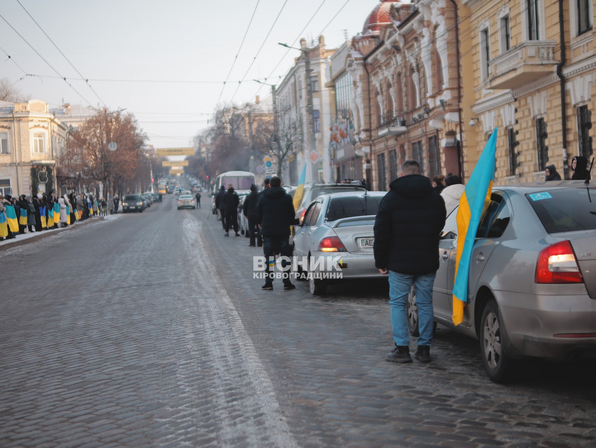 У центрі Кропивницького відбулася церемонія прощання з двома бійцями