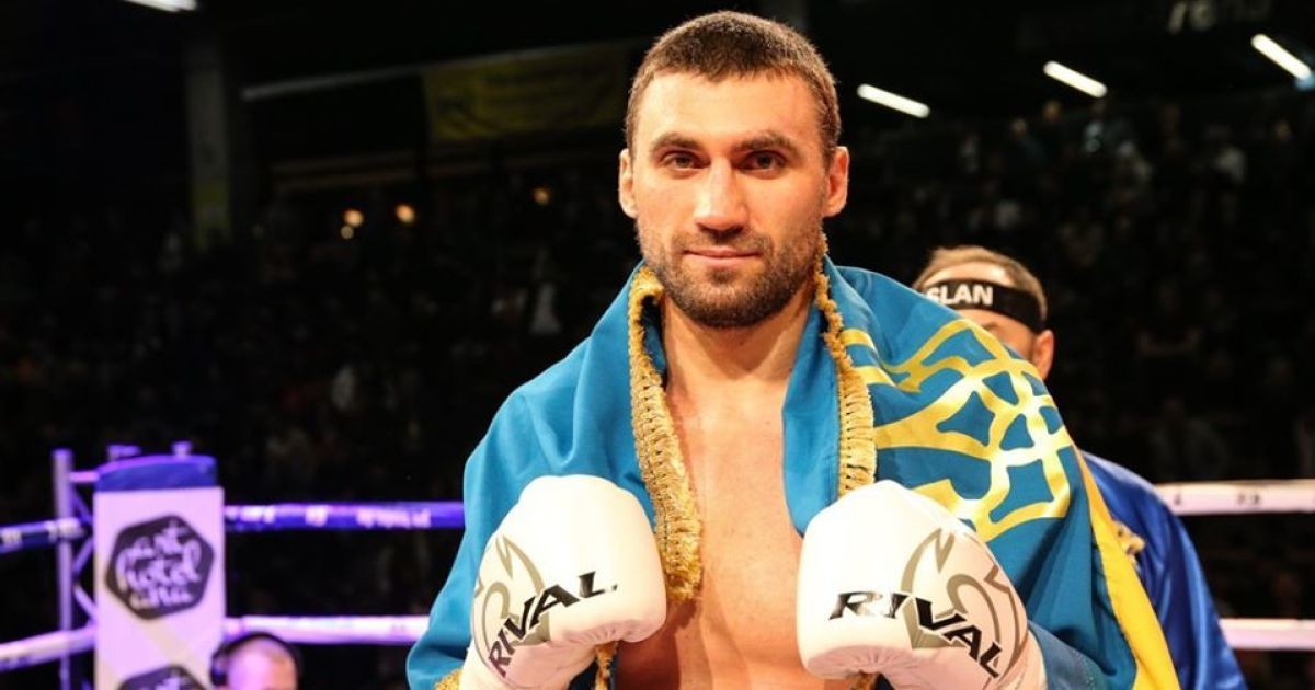 Пояс WBO European менш ніж за пів хвилини: боксер Віктор Вихрист родом з Кіровоградщини здобув чергову перемогу