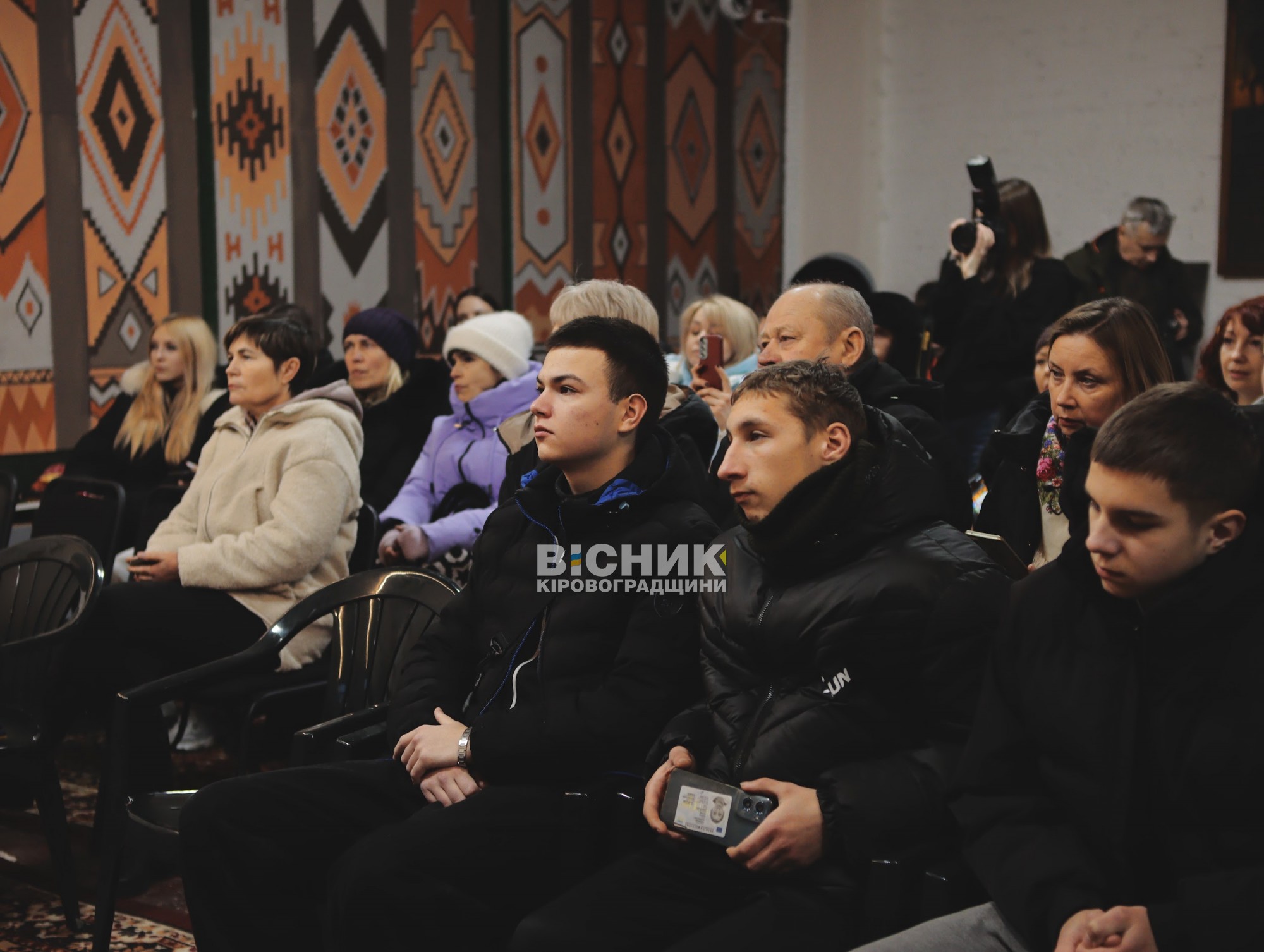 У Кропивницькому відбулася зустріч із волонтером Григорієм Янченком, відомим як Дядя Гріша