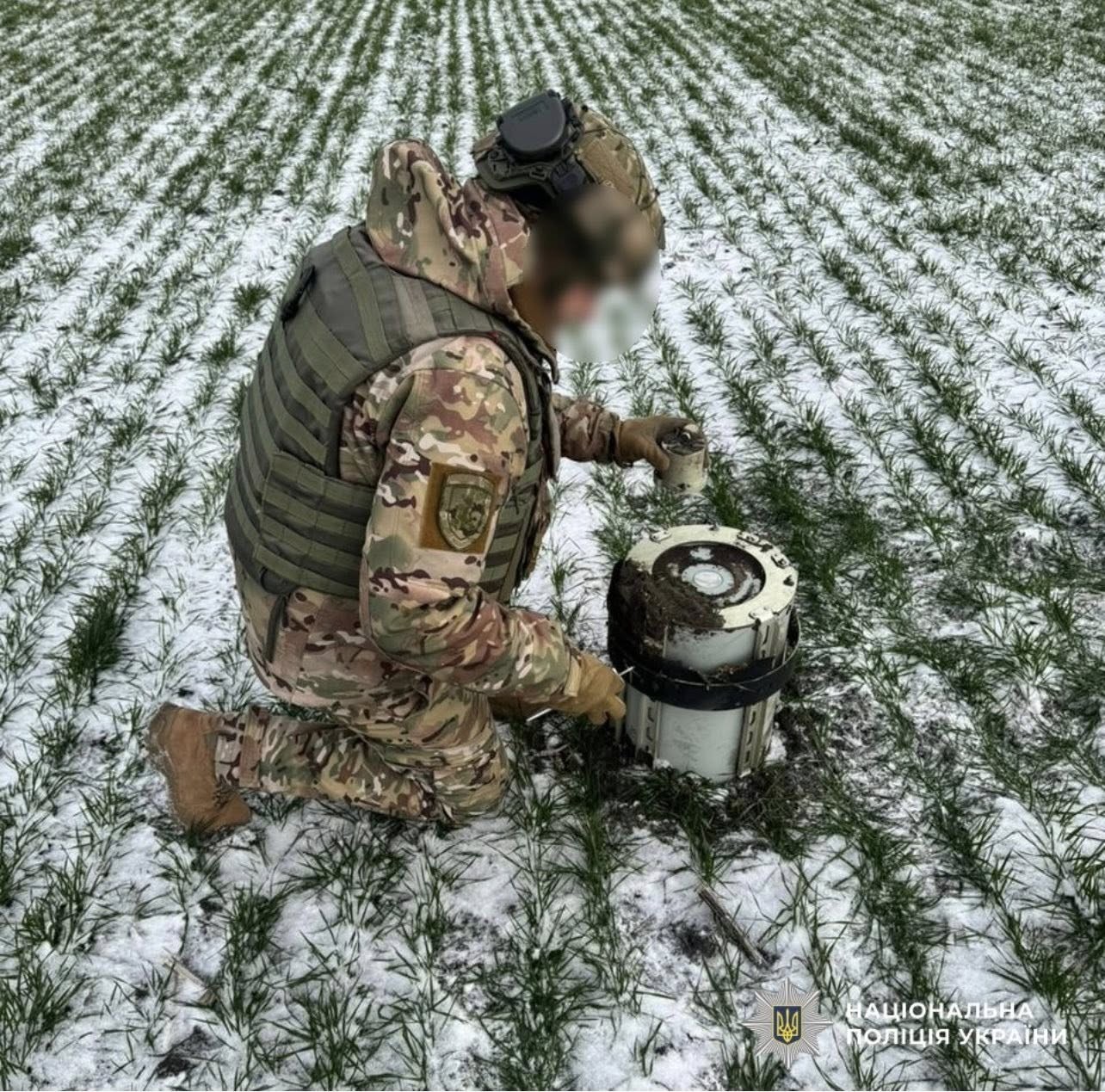 На Кіровоградщині вибухотехніки поліції знищили бойову частину ворожого безпілотника
