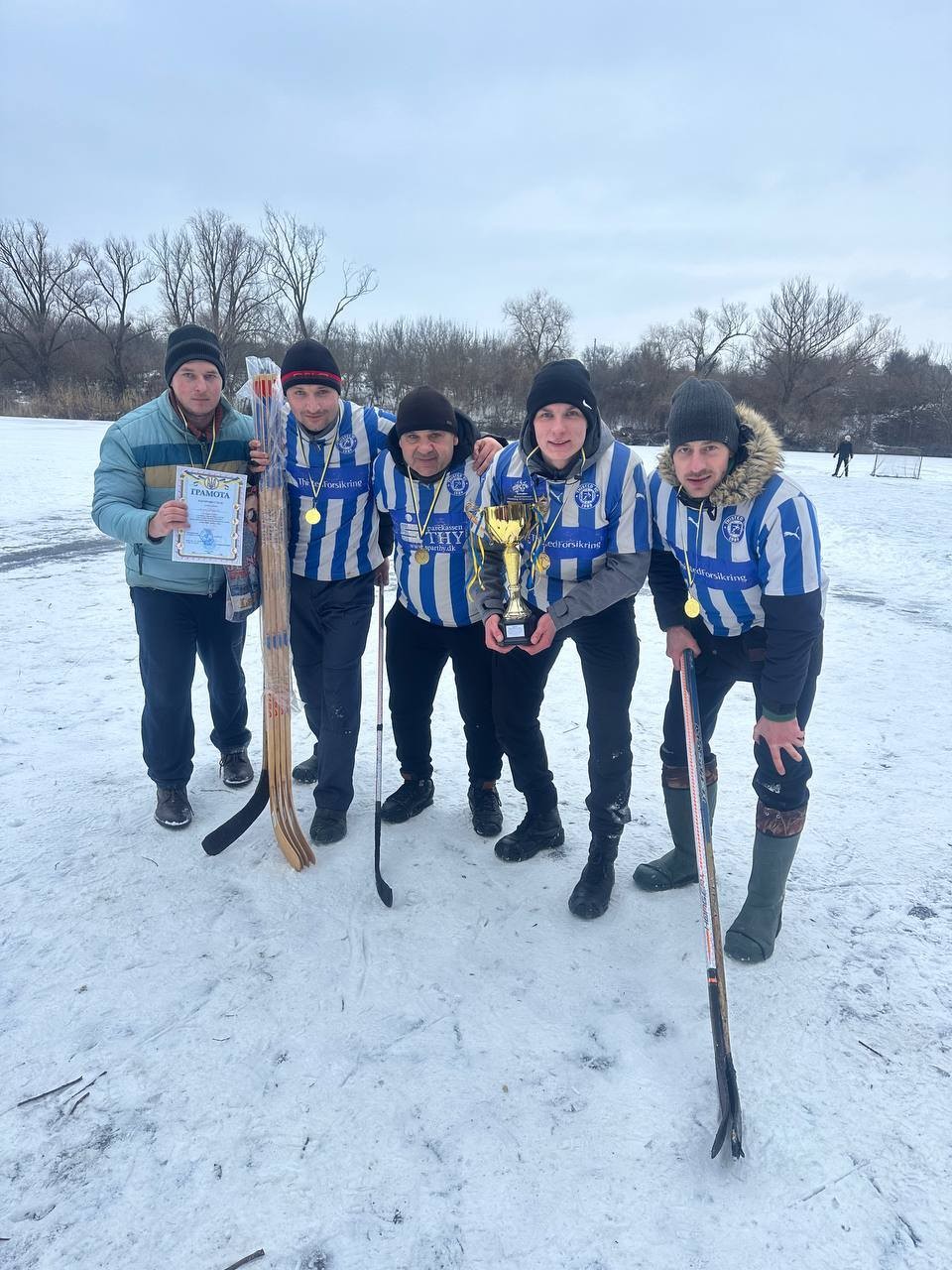 Хокейний турнір у Ясинуватці на Кубок пам'яті Героя України Юліана Ступака