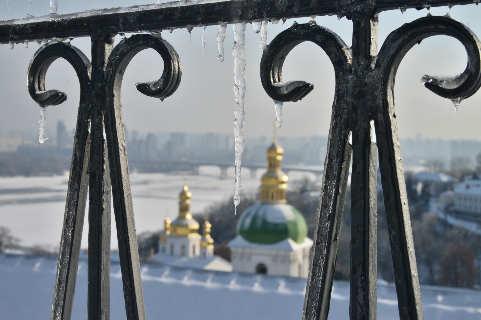 Російська зброя дістала до Києво-Печерської лаври Російська зброя дістала до Києво-Печерської лаври