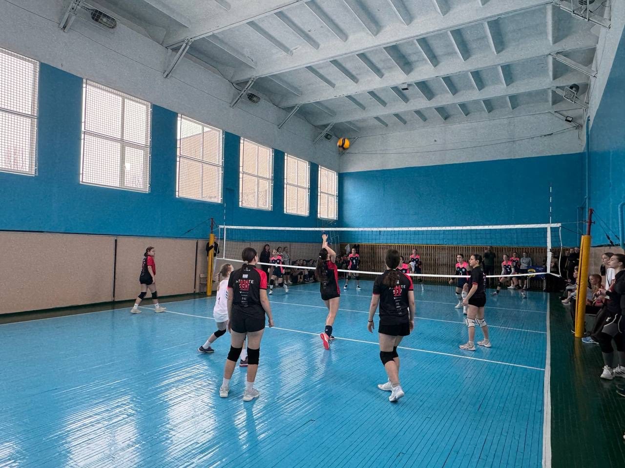 Світловодчанки виграли обласний чемпіонат з волейболу Світловодчанки виграли обласний чемпіонат з волейболу