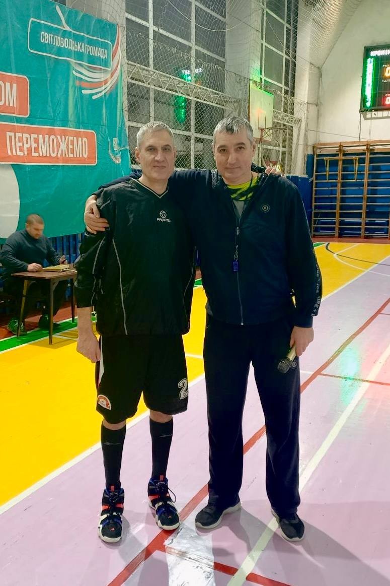 Світловодськ переміг Кременчук у благодійному баскетбольному матчі Світловодськ переміг Кременчук у благодійному баскетбольному матчі