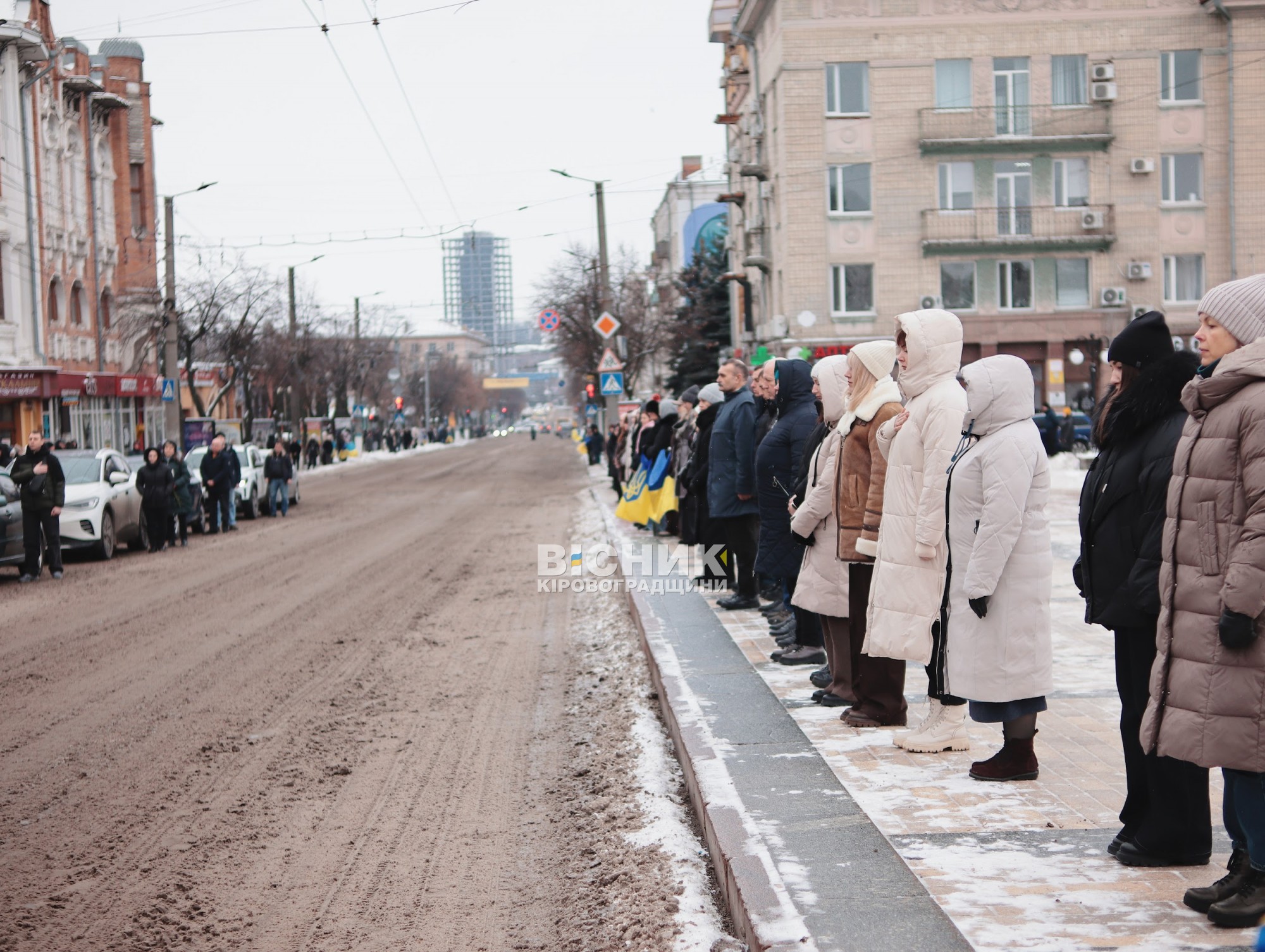 У Кропивницькому відбулася церемонія прощання з трьома захисниками