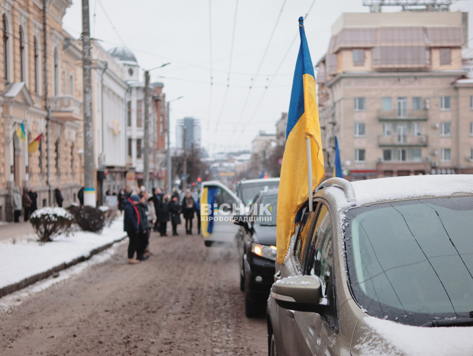 У Кропивницькому відбулася церемонія прощання з трьома захисниками