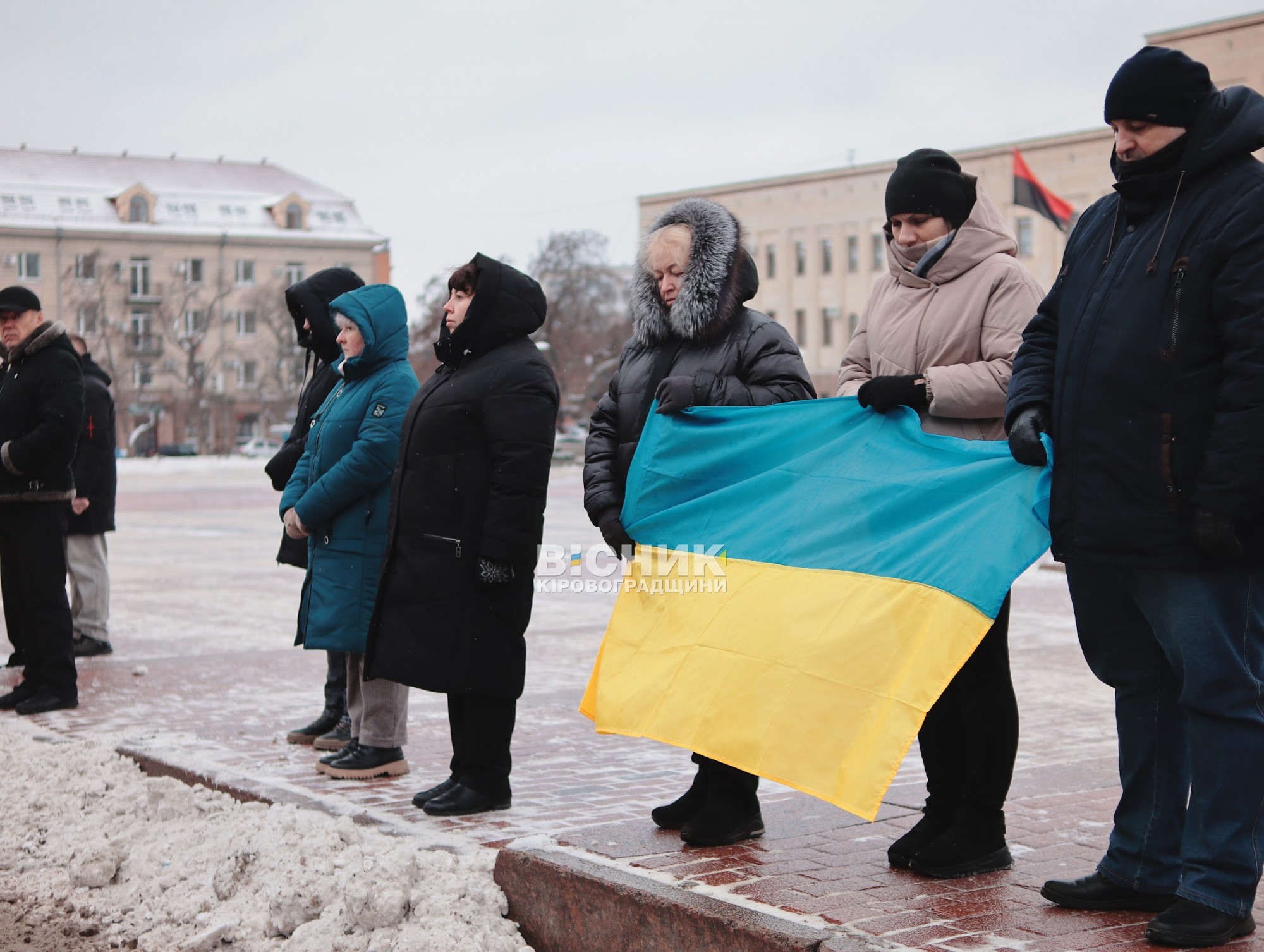 У Кропивницькому відбулася церемонія прощання з трьома захисниками